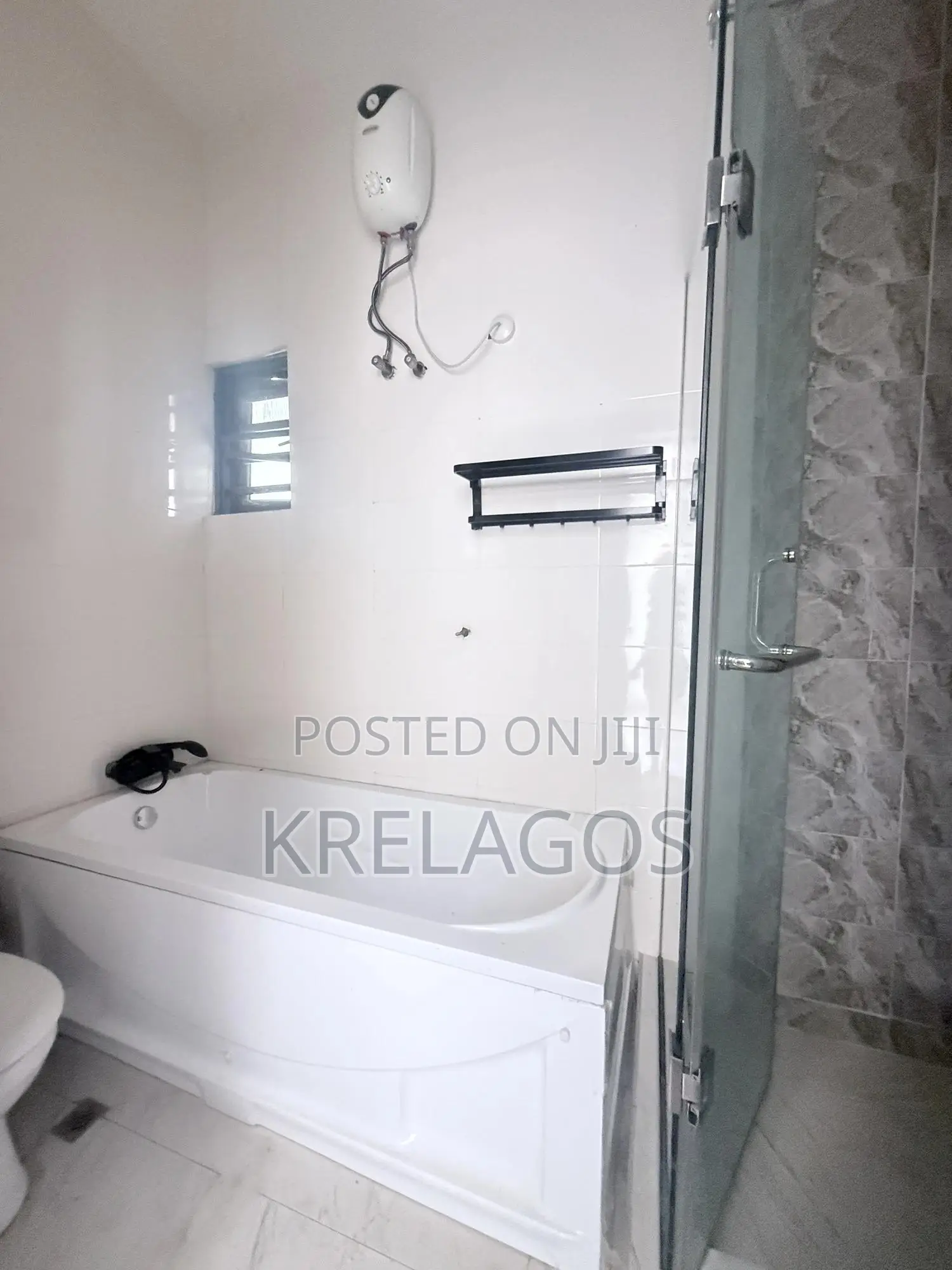 3bdrm Maisonette in Ikate-Elegushi for sale