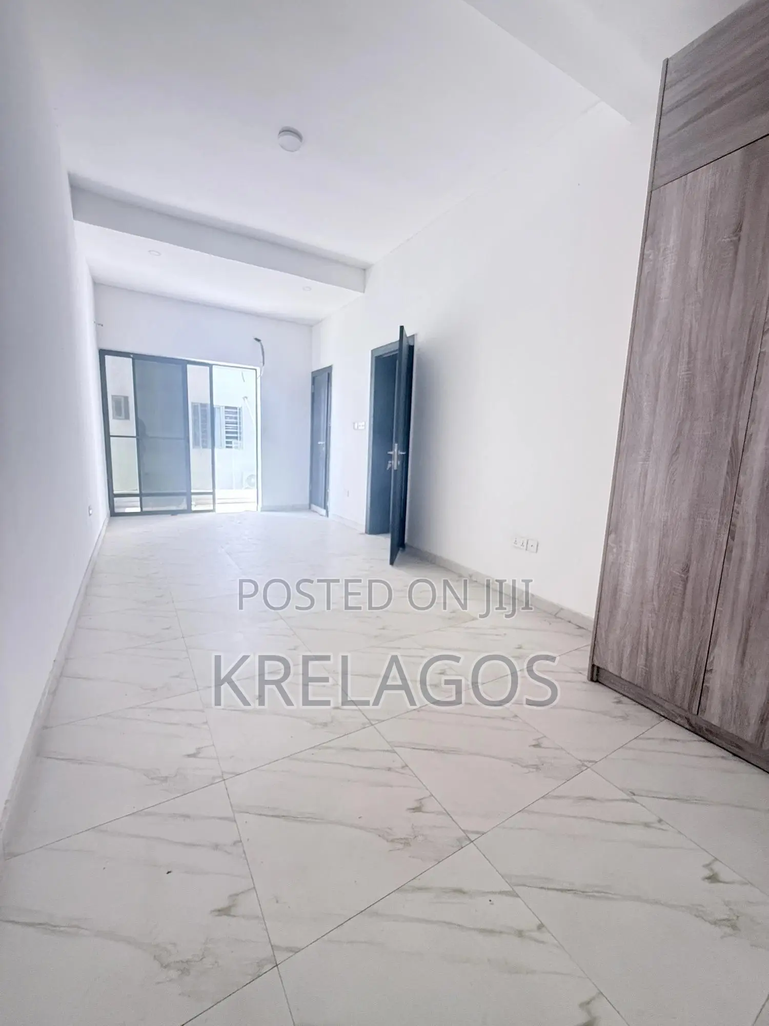 3bdrm Maisonette in Ikate-Elegushi for sale