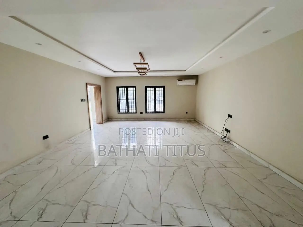 5bdrm Duplex in Wuye for sale