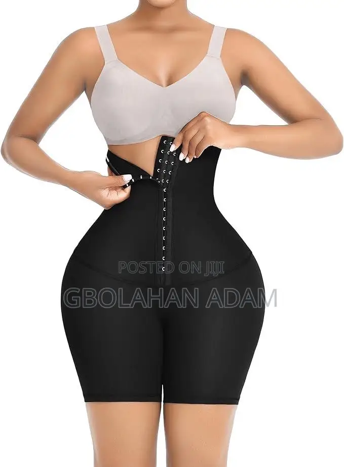 Hip And Bumbum High Waist With Hooks
