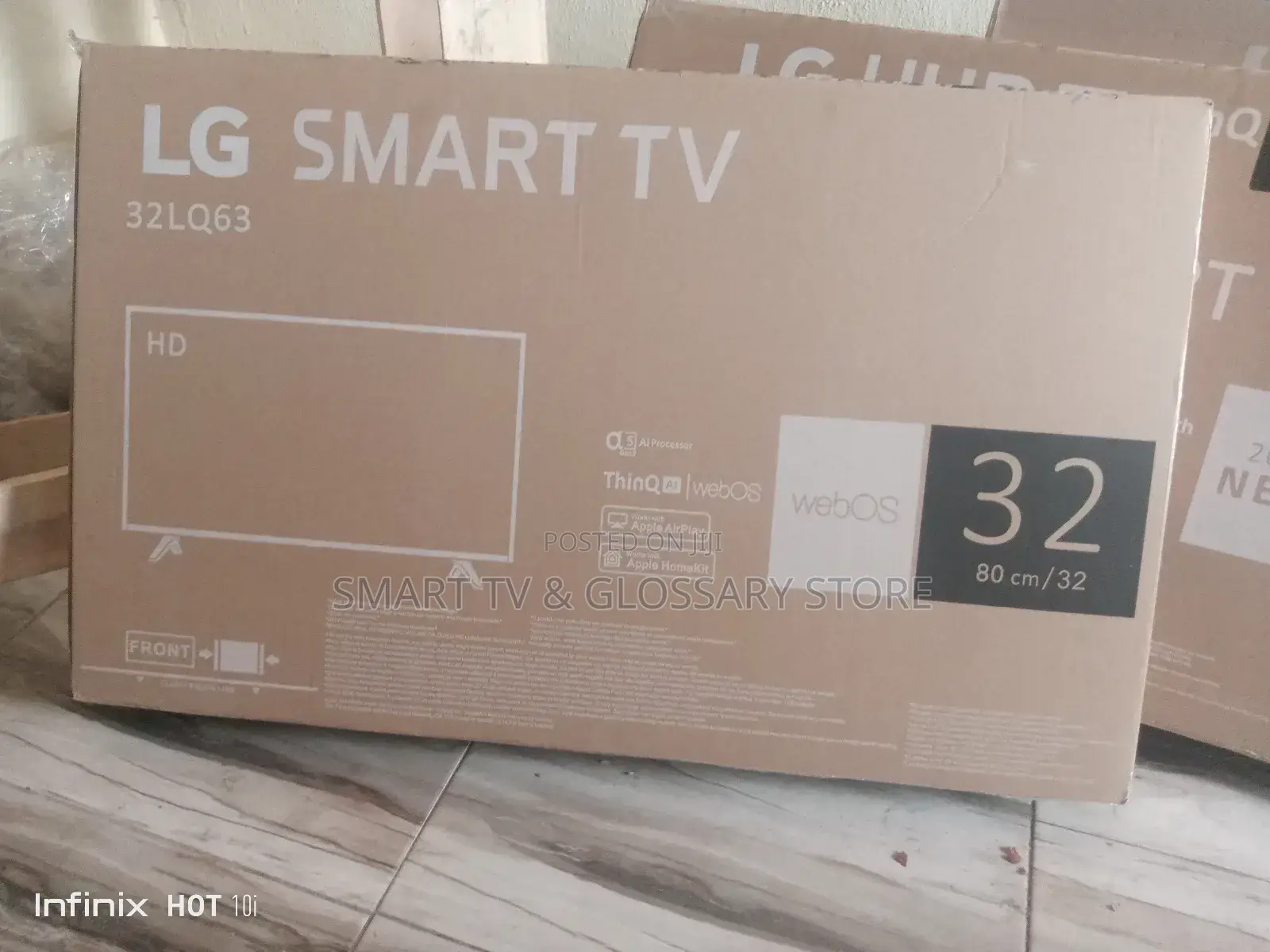32 Inches Uhd Smart Tv With Multiple Device Connected