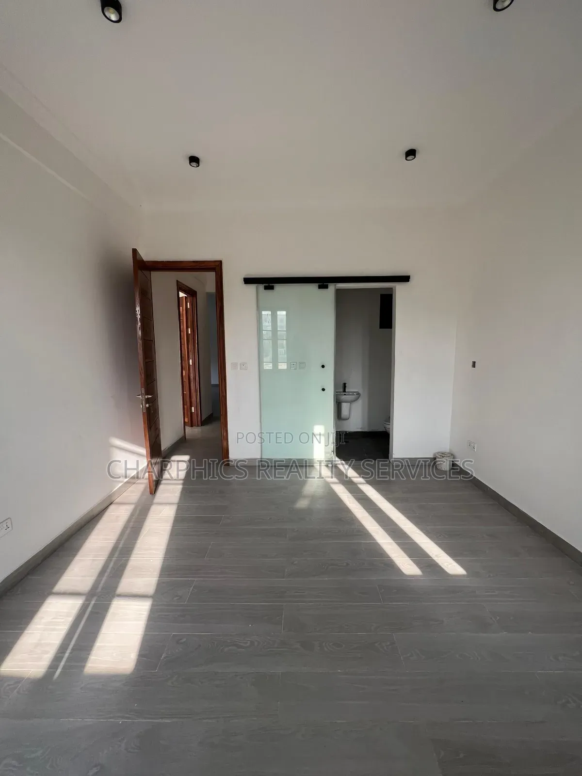 3bdrm Apartment In Ikate For Sale