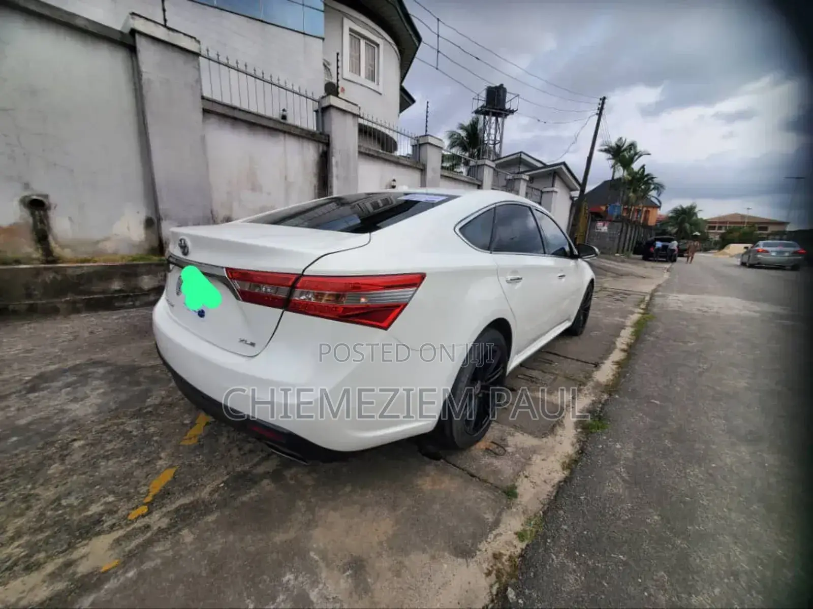 Toyota Avalon XLE Premium 4dr Sedan (3.5L 6cyl 6A) 2015 White