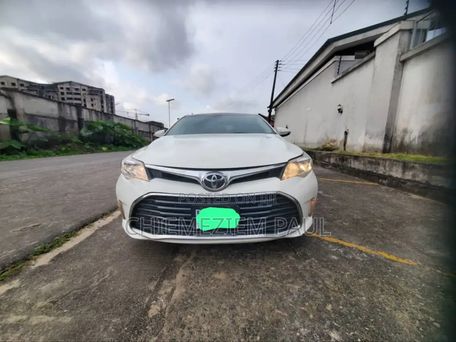 Toyota Avalon XLE Premium 4dr Sedan (3.5L 6cyl 6A) 2015 White