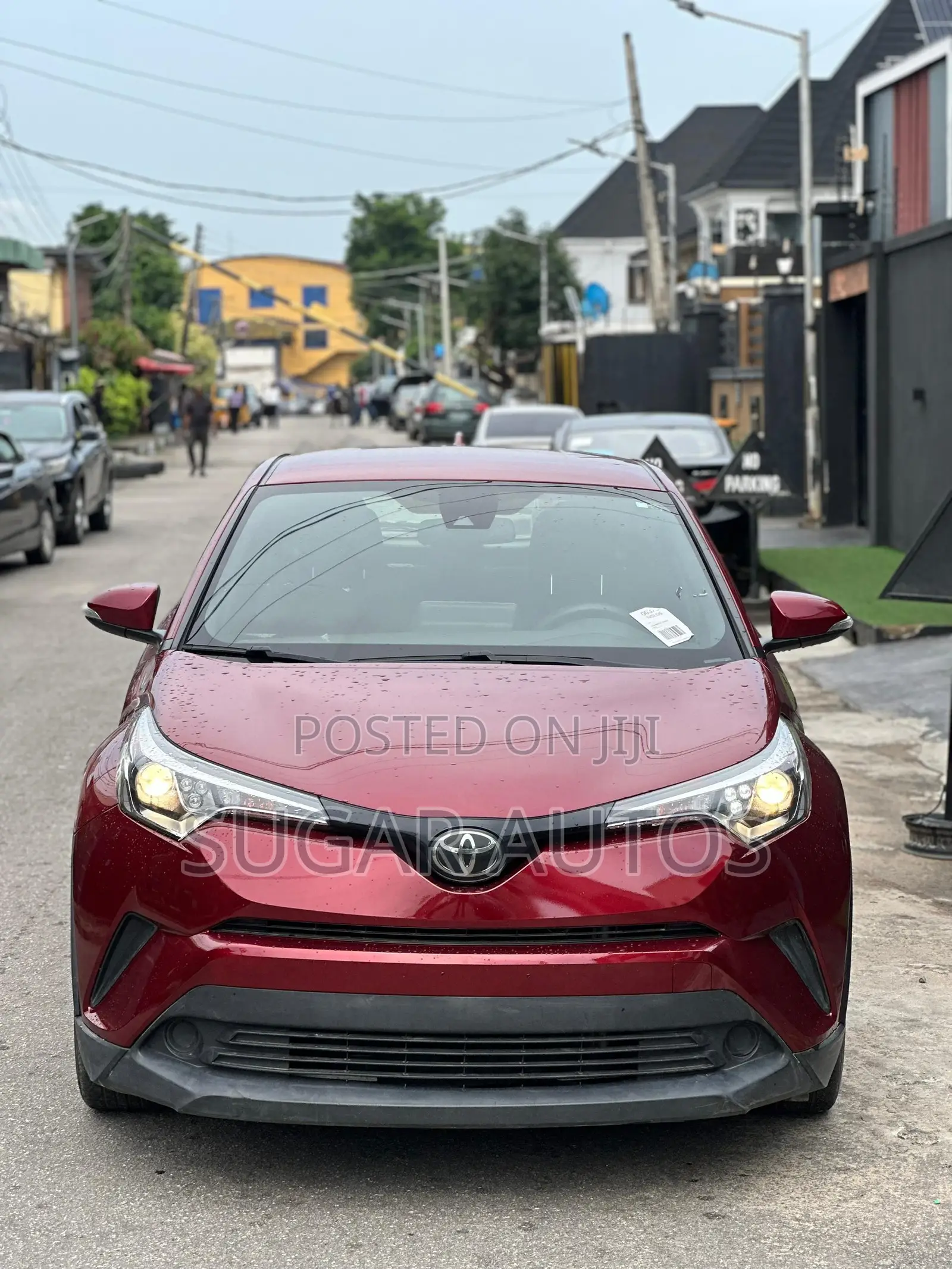 Toyota C-HR XLE FWD Sport Utility (2.0L 4cyl 2AM) 2018 Red