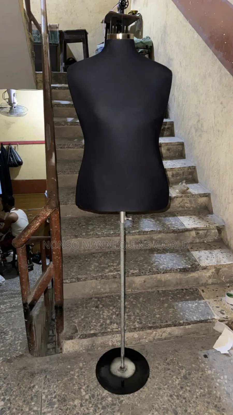 Size 10 Female Black Bodyform With Round Flat Base