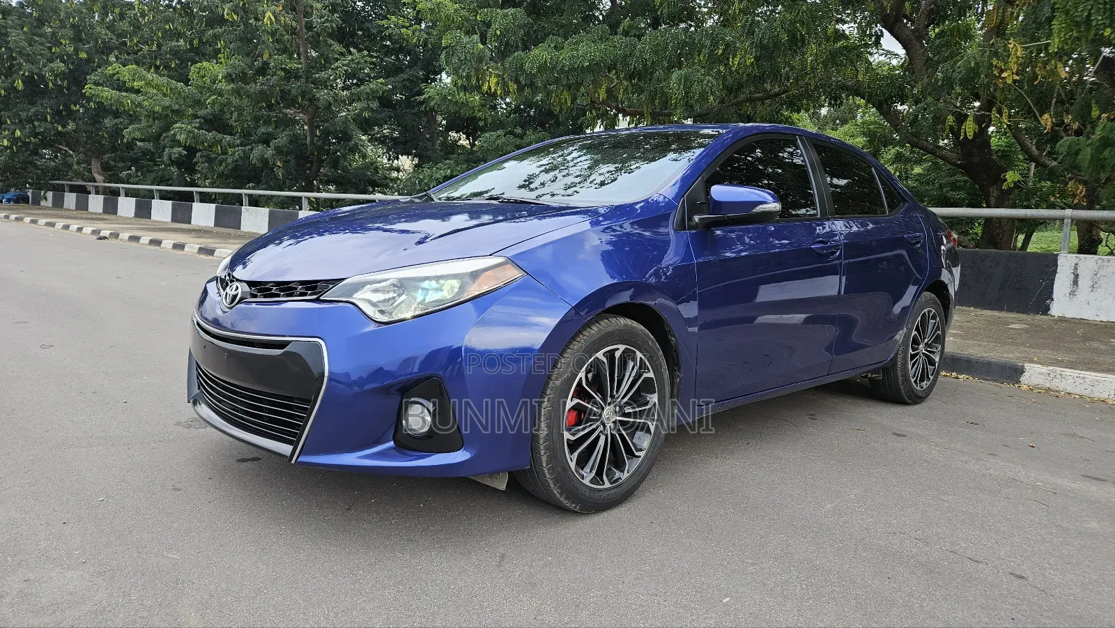 Toyota Corolla S 4dr Sedan (1.8L 4cyl CVT) 2015 Blue