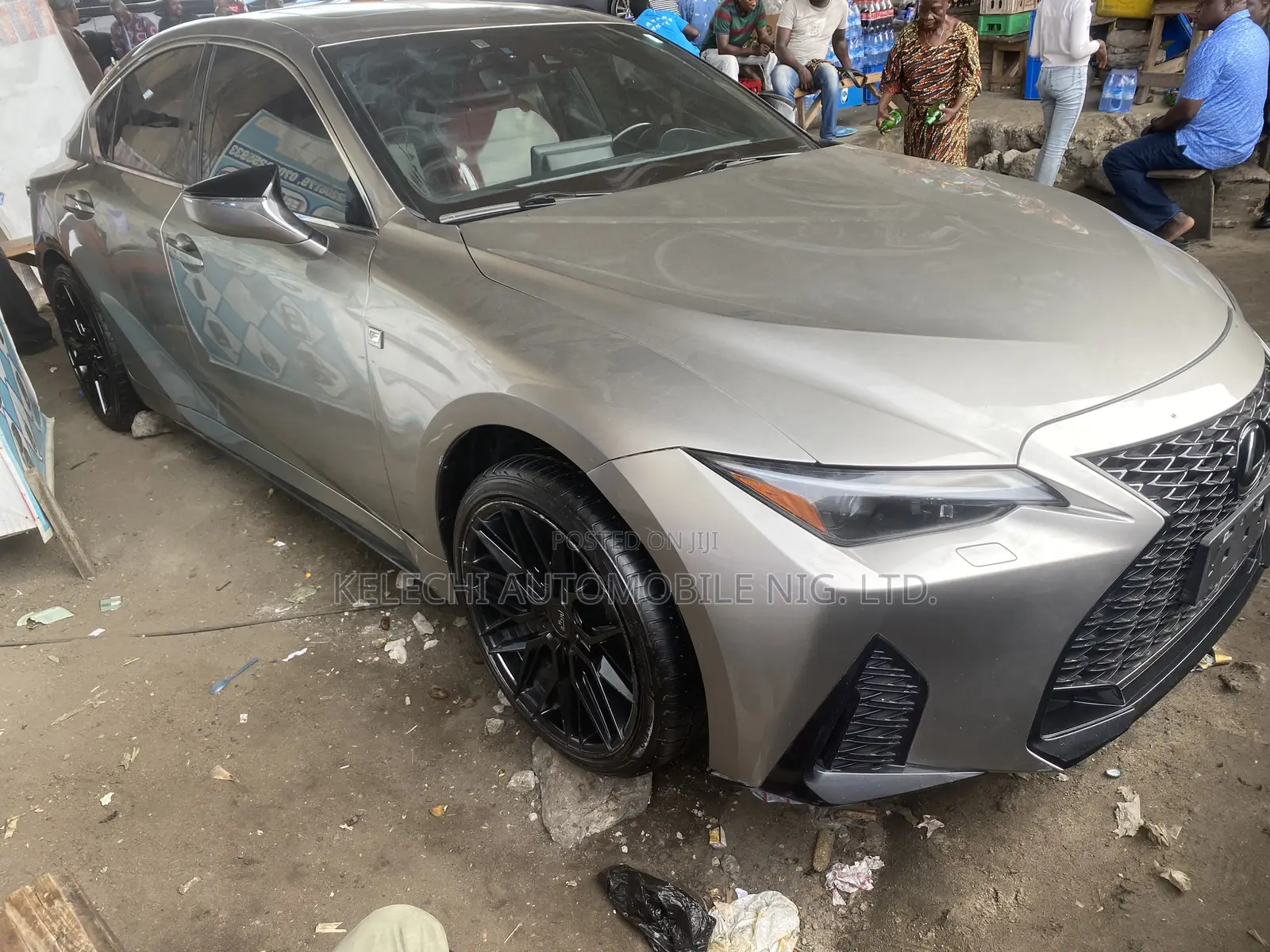 Lexus IS 300h 4WD 2021 Gray