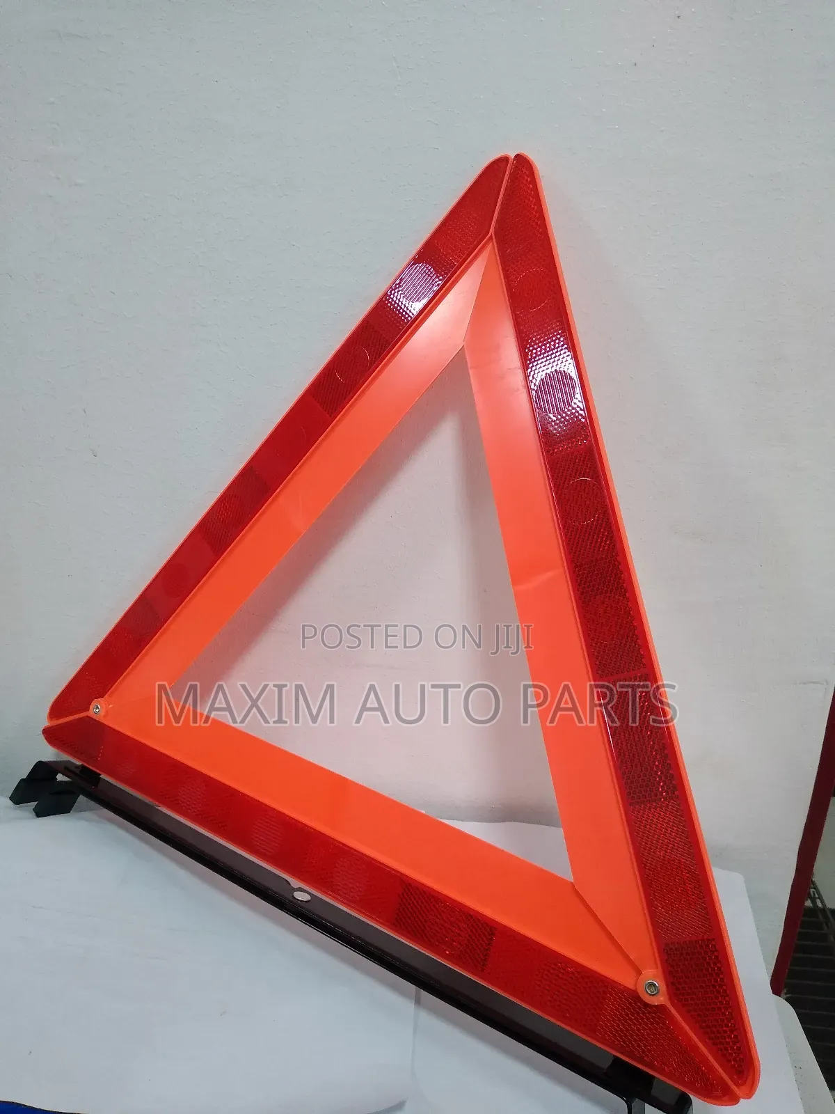 C-Caution (Reflective Triangle).