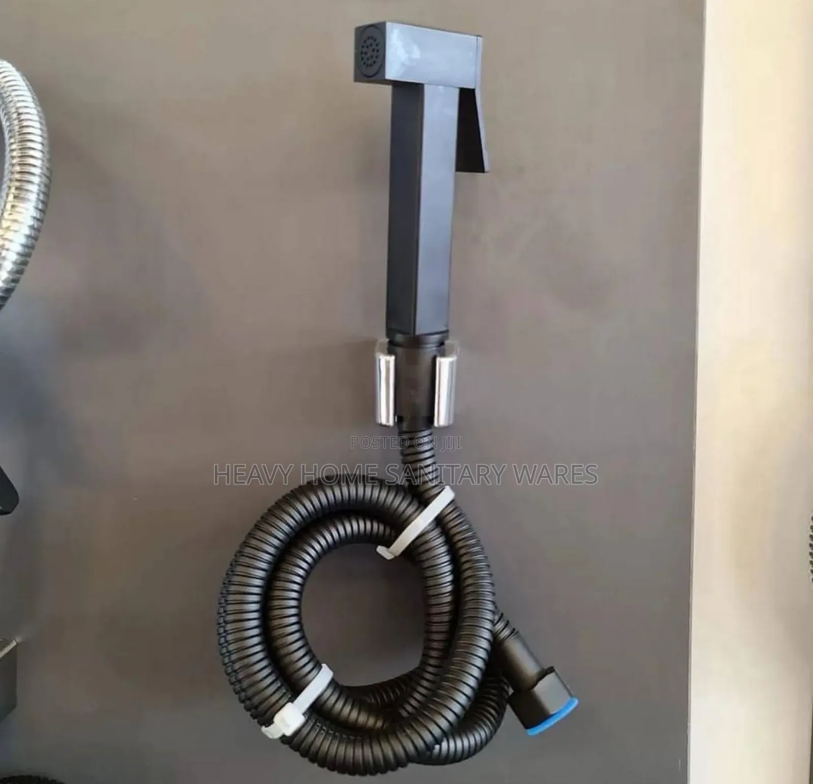 Black Bum Bum Washer