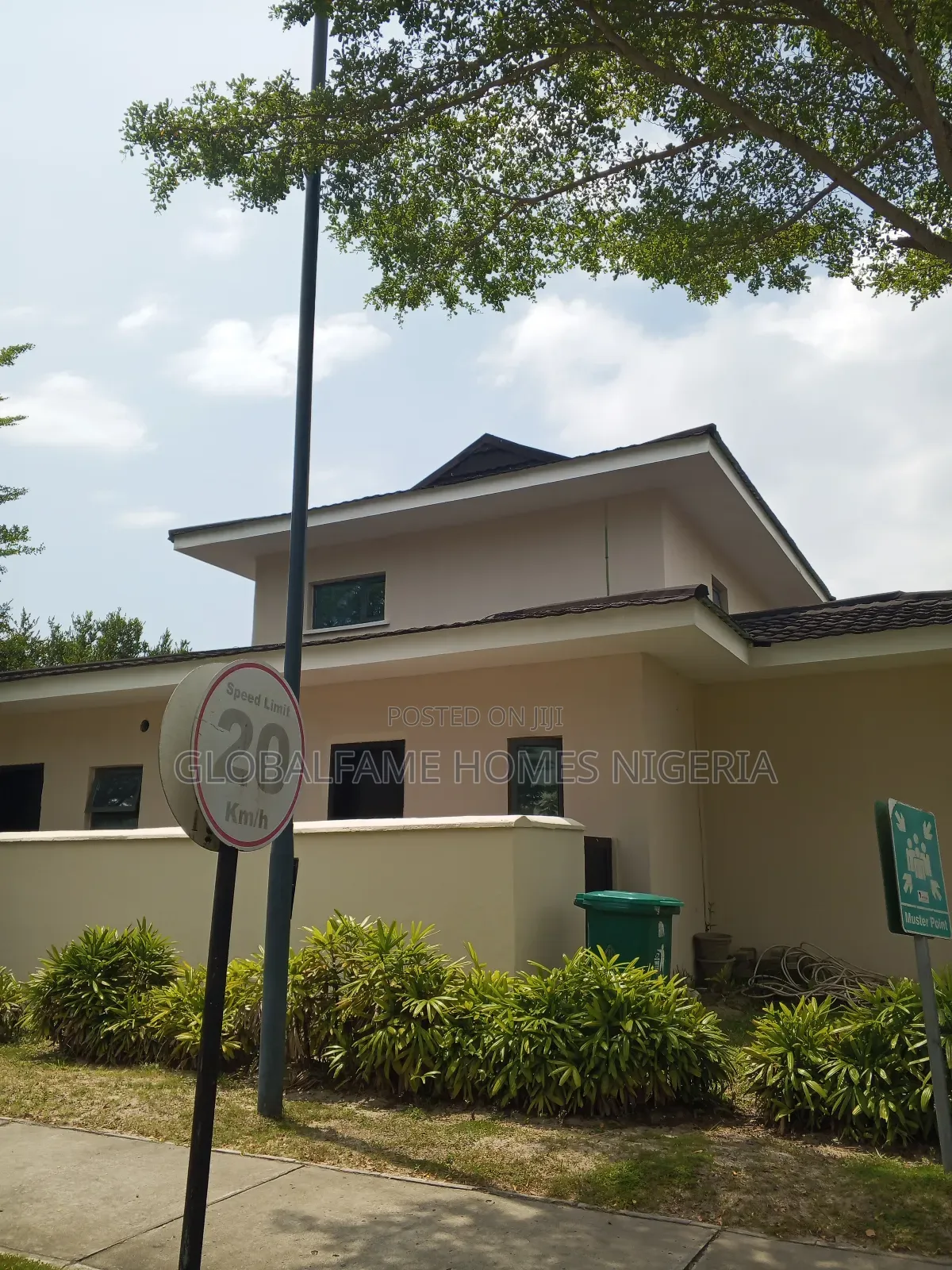 Furnished 4bdrm Bungalow in Lakowe Lakes Golf for sale