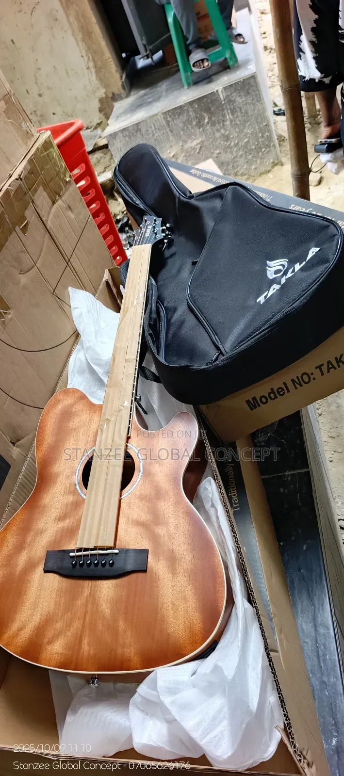 Takla 39 Inches Semi Acoustic Guitar