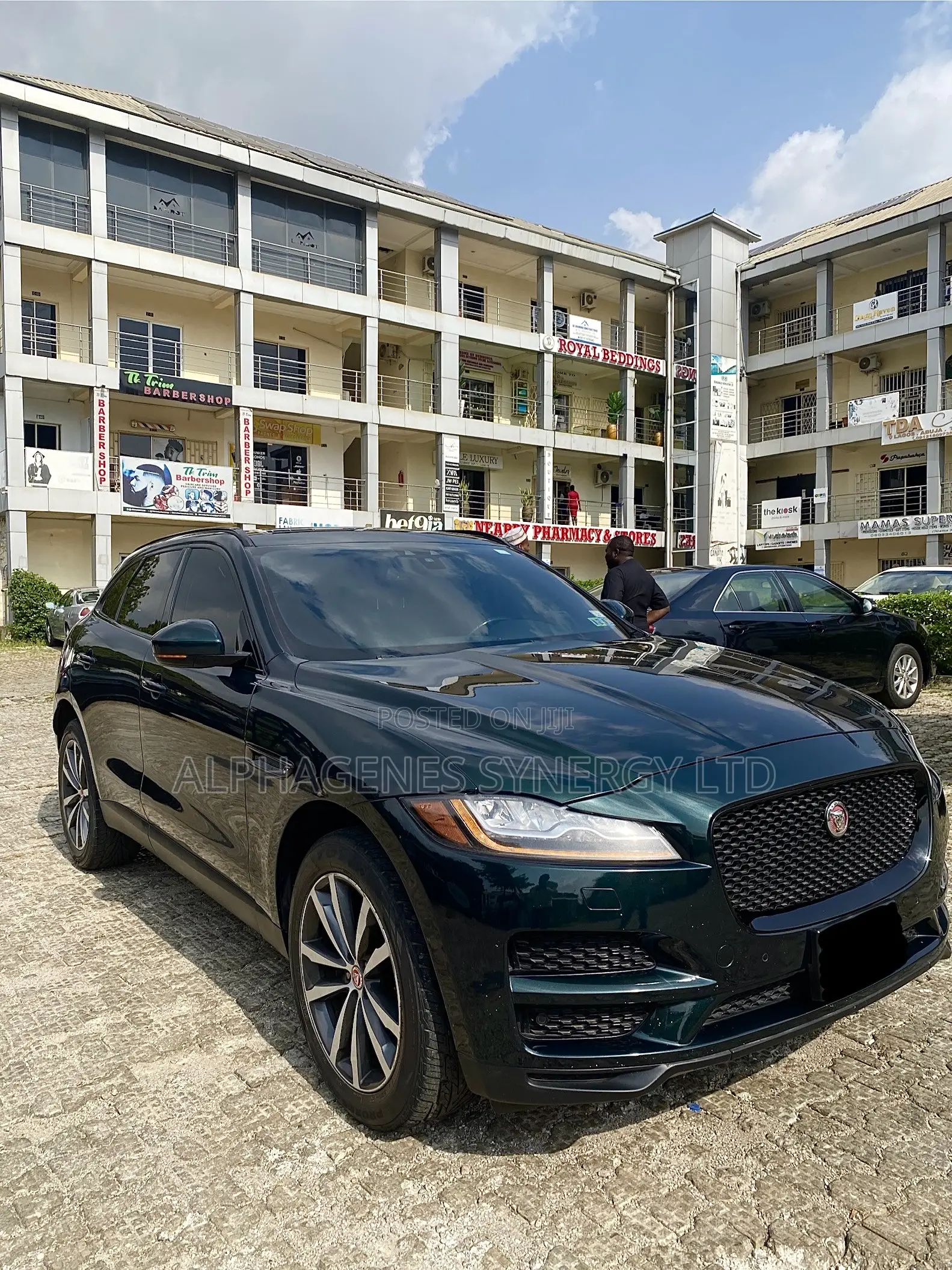 Jaguar F-Pace 2017 Green