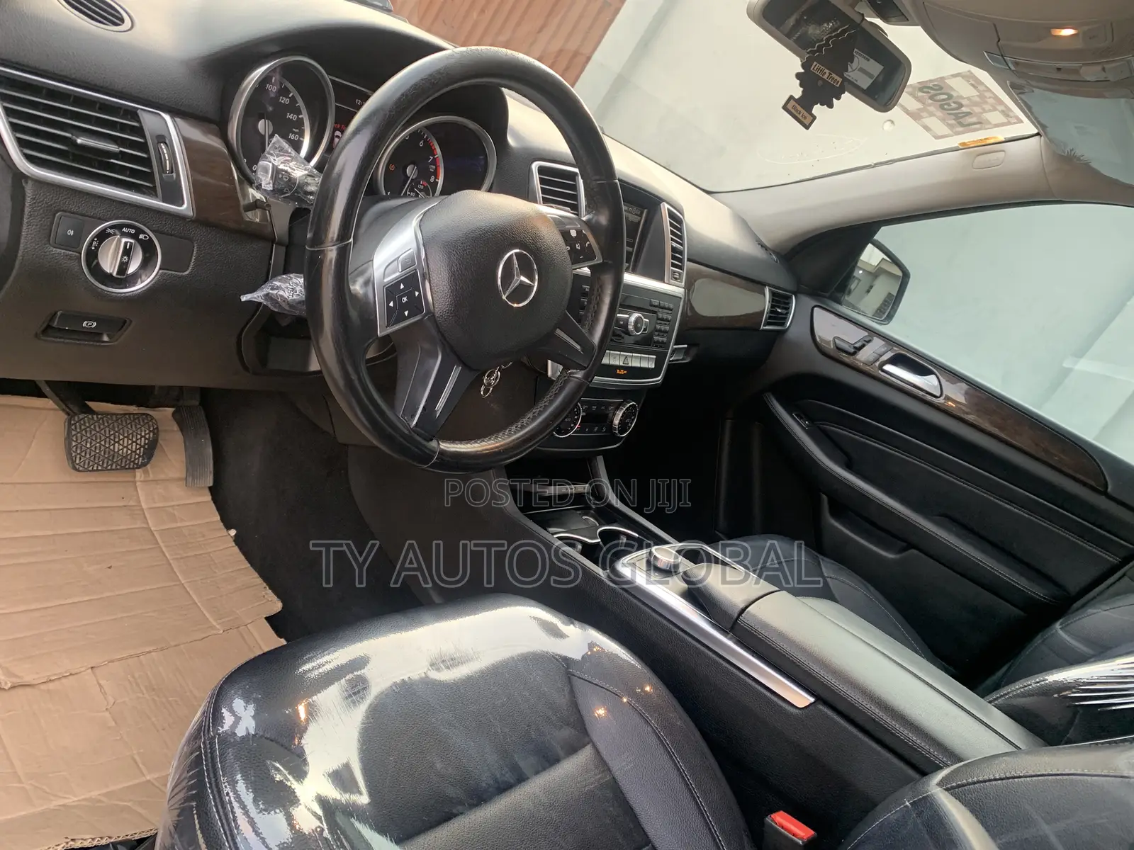 Mercedes-Benz M Class ML350 4MATIC 4dr SUV AWD (3.5L 6cyl 7A) 2014