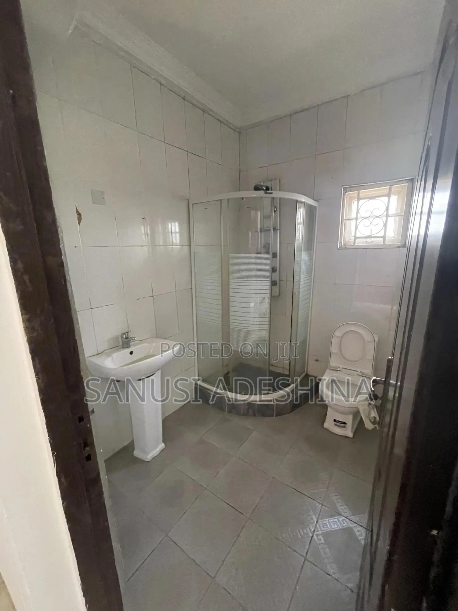 3bdrm Block of Flats in Jahi Gilmore,Fct for rent
