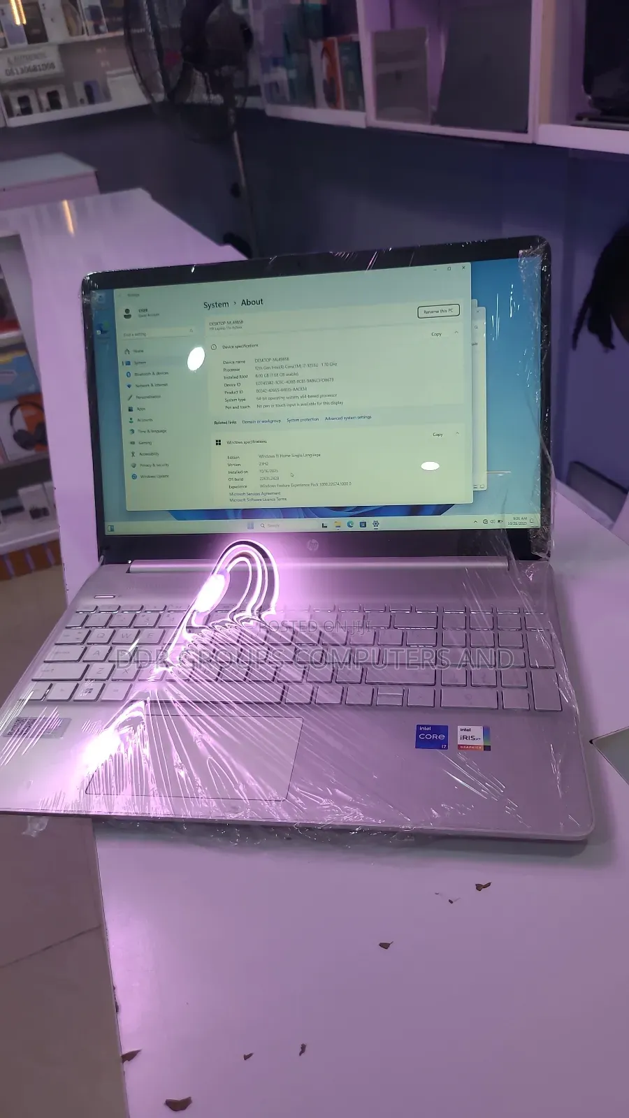 Laptop HP 15-dw1197nia 8GB Intel Core i7 SSD 512GB