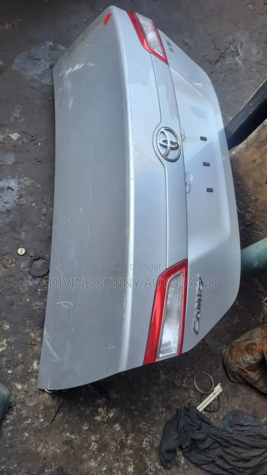 Boot Camry 2012