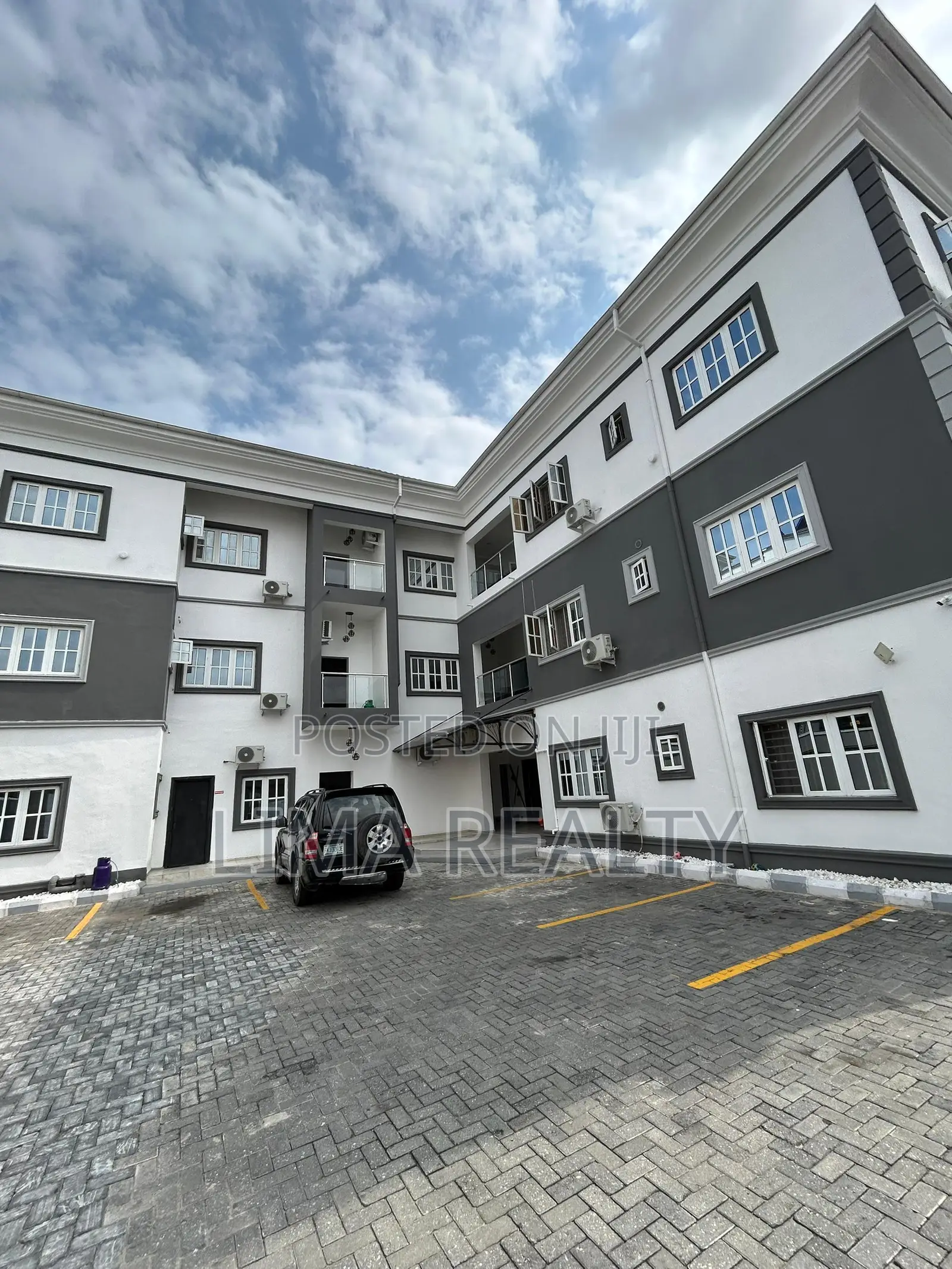 1 Bedroom Apartment