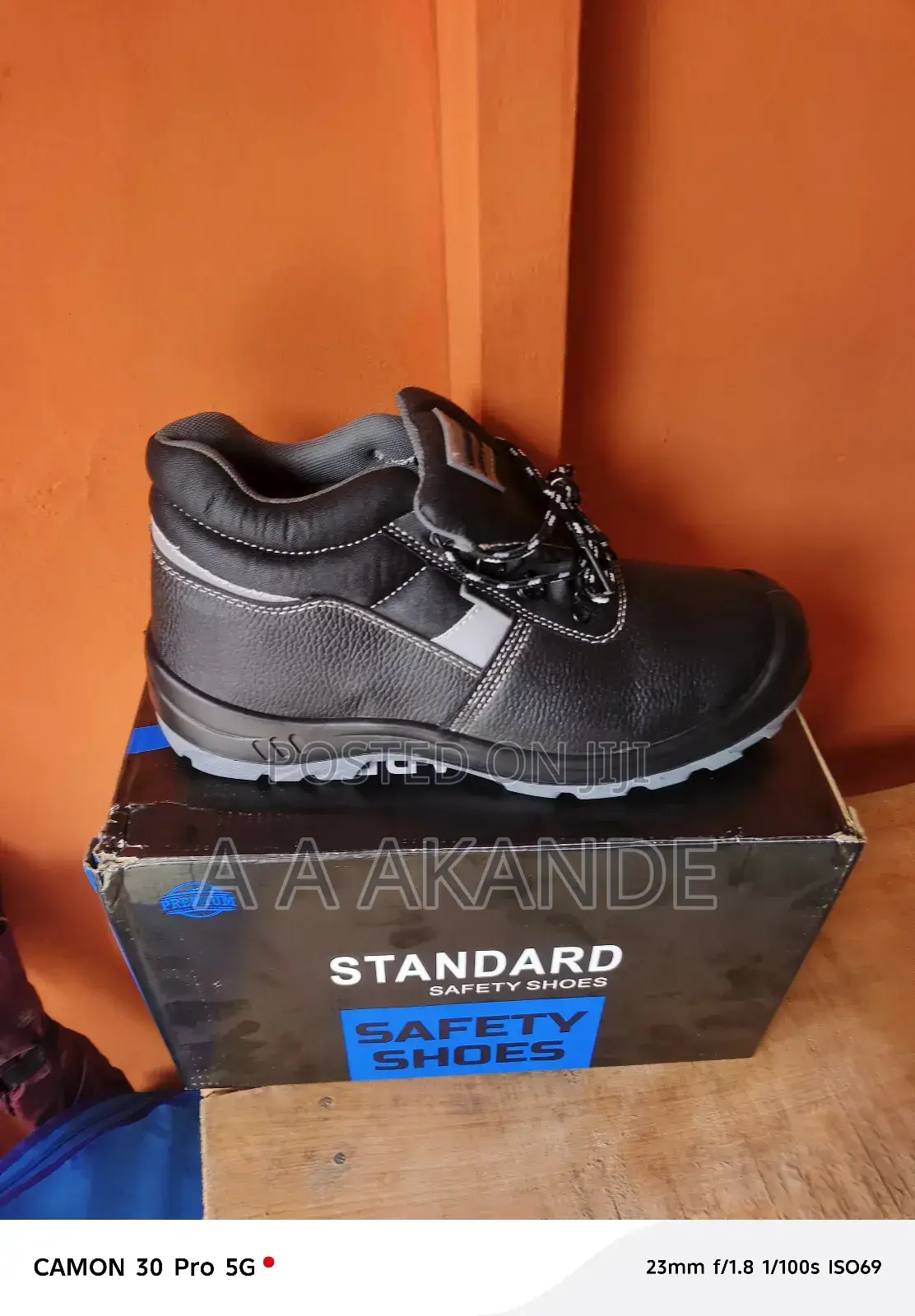 Standard Safety Boo5