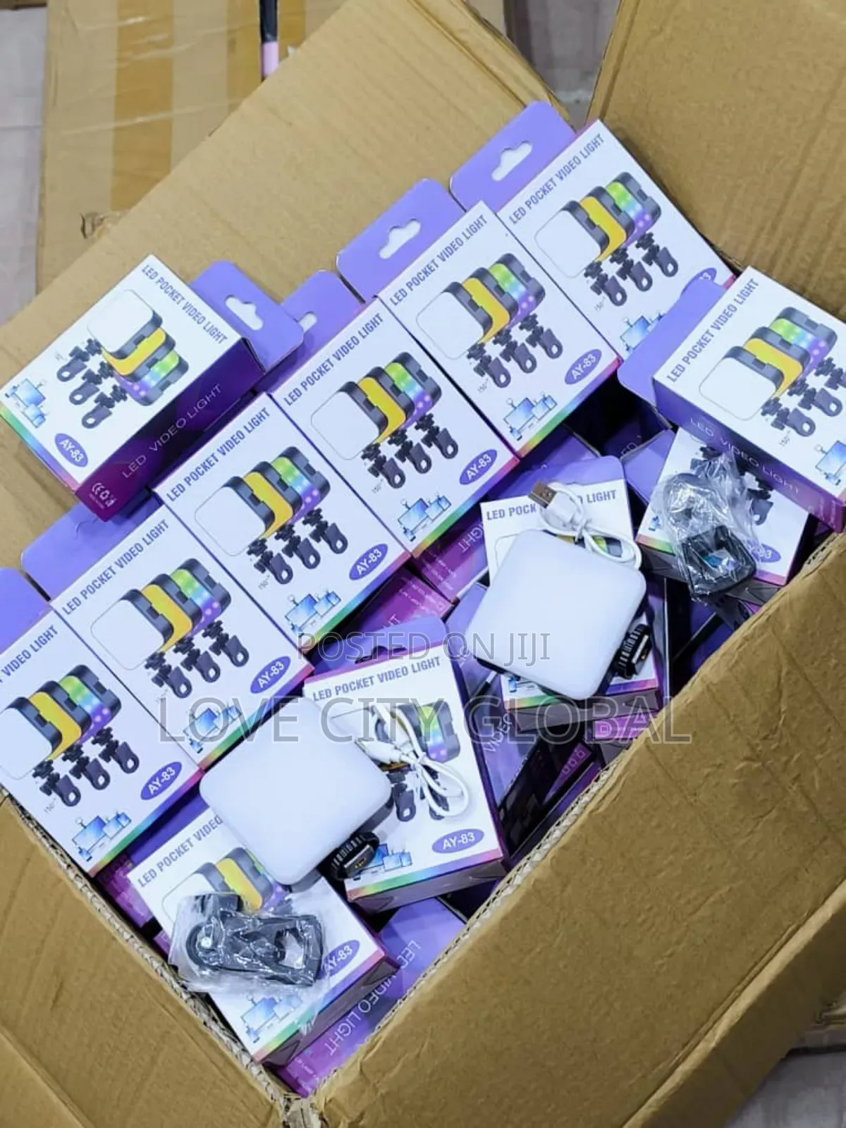 Ay-83 Rechargeable RGB Led Pocket Video Light for Phone,Tablet, Camera