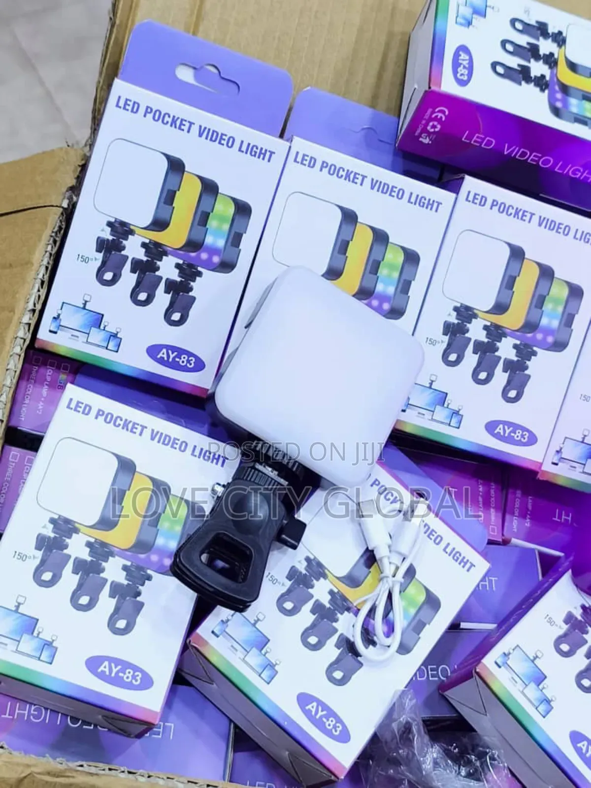 Ay-83 Rechargeable RGB Led Pocket Video Light for Phone,Tablet, Camera