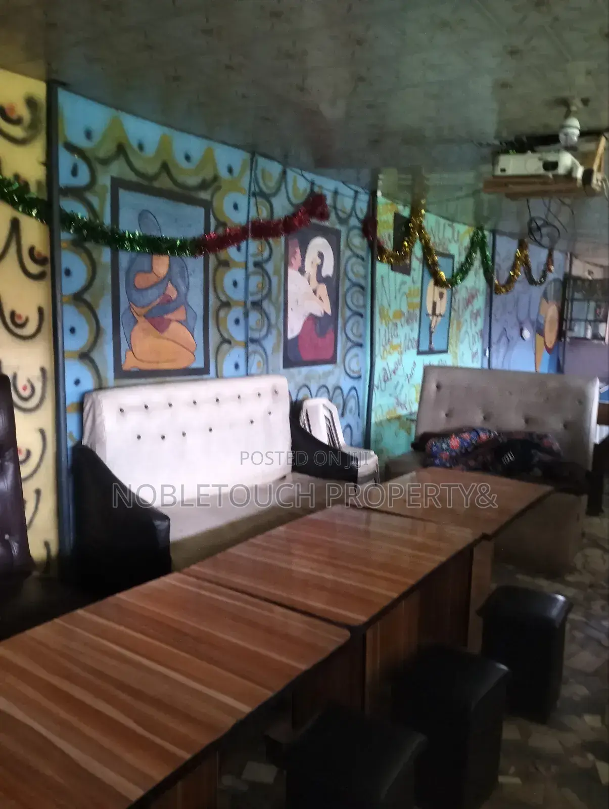 7rooms Hotel and Bar at Isheri Olofin