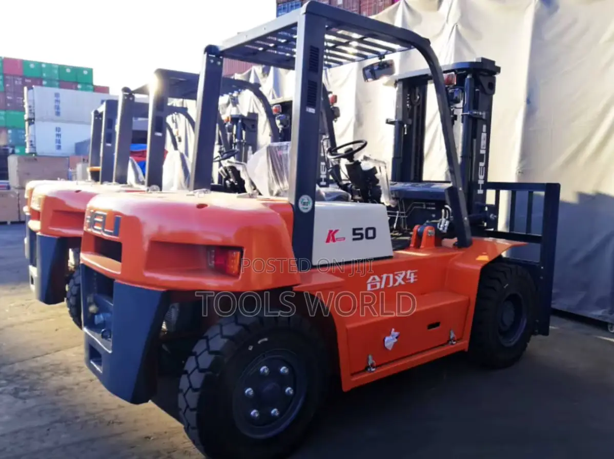 Heavy-Duty Heli Cpcd50 Diesel Forklift 5t for Warehouse Use