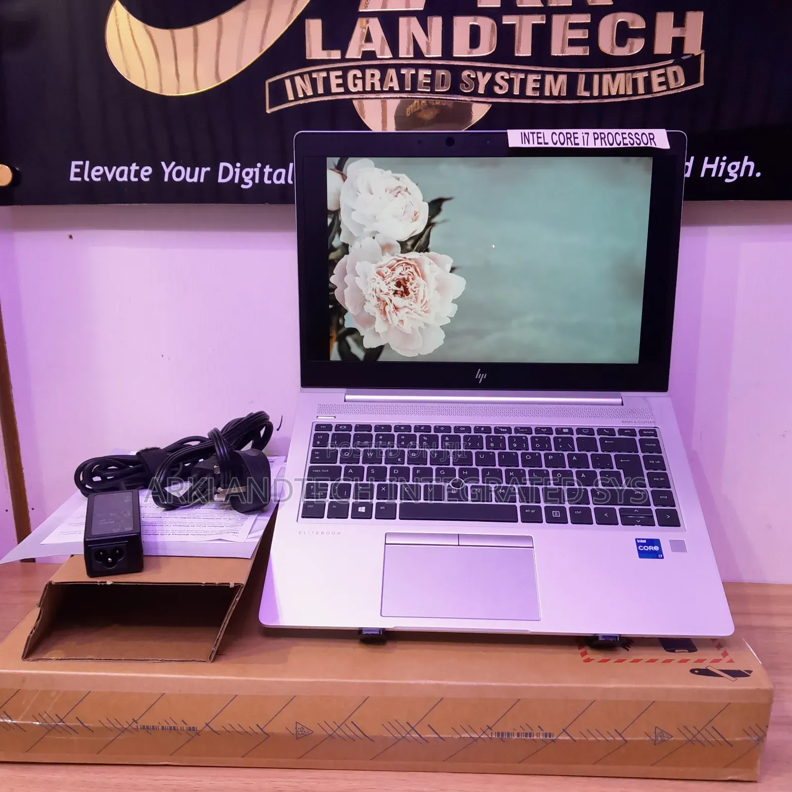 New Laptop HP EliteBook 8460P 8GB Intel Core I7 SSD 512GB