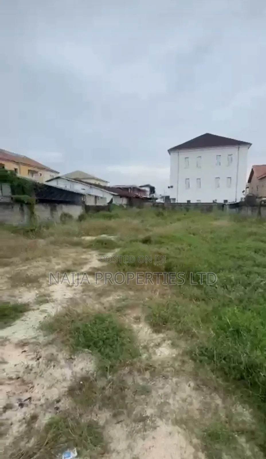 878sqm of Land at Ilasan-Ikate, Lekki for Sale