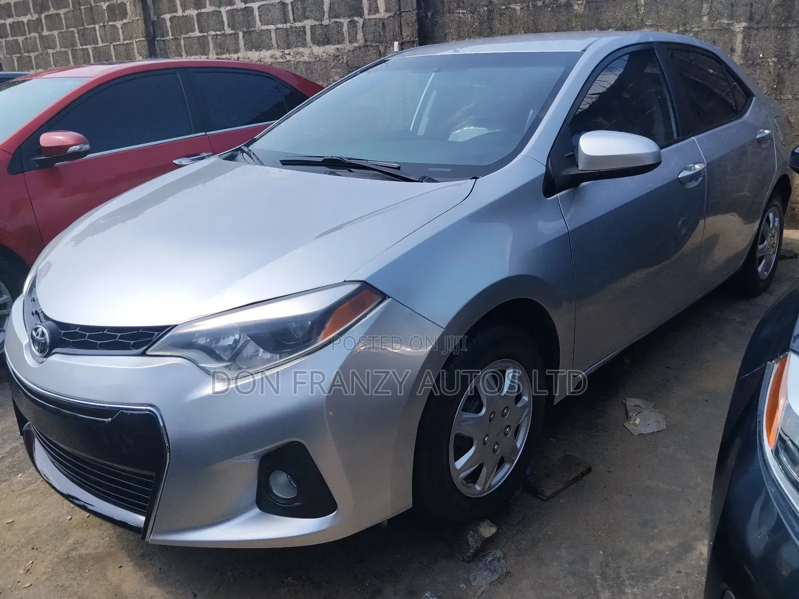 Toyota Corolla LE 4dr Sedan (1.8L 4cyl CVT) 2016 Silver