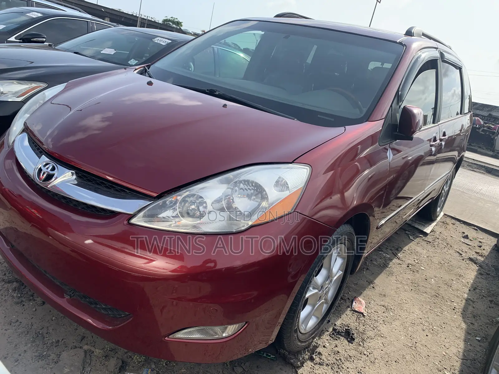 Toyota Sienna XLE Limited 4WD 2008 Red
