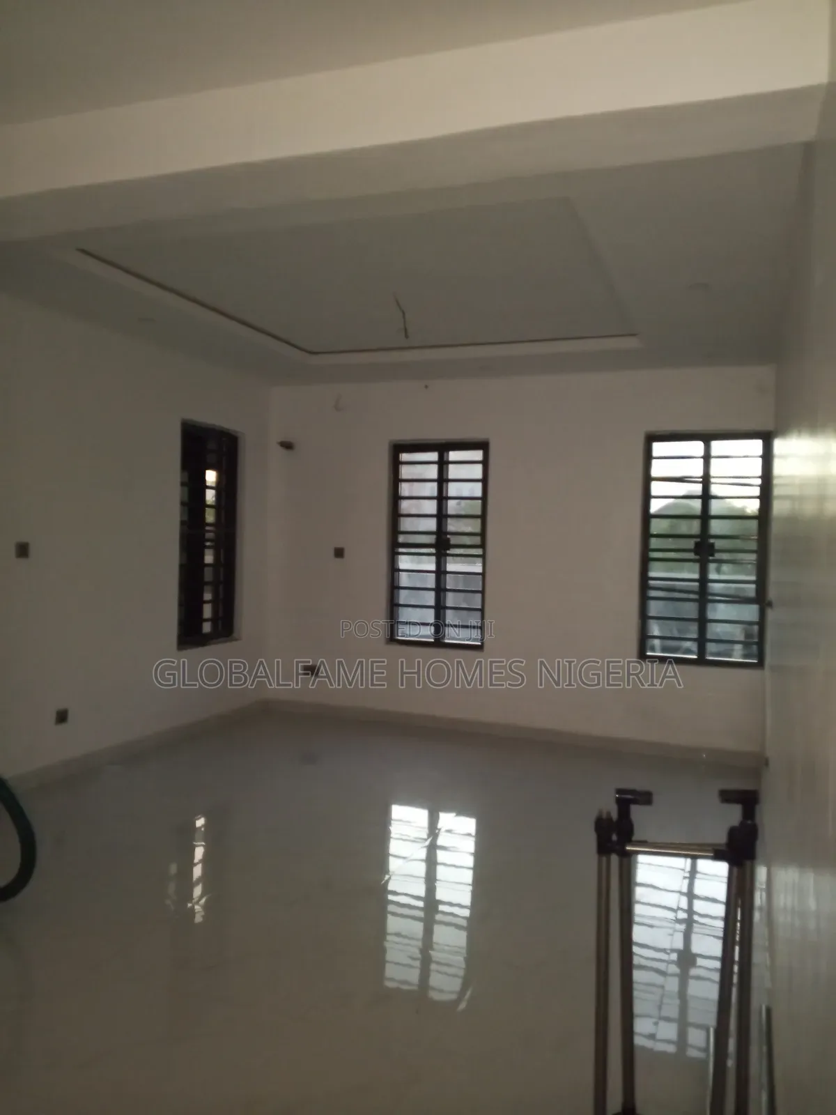 4bdrm Duplex in Beachwood Estate, Lakowe for sale