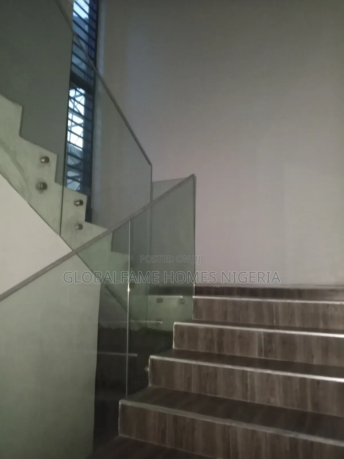 4bdrm Duplex in Beachwood Estate, Lakowe for sale