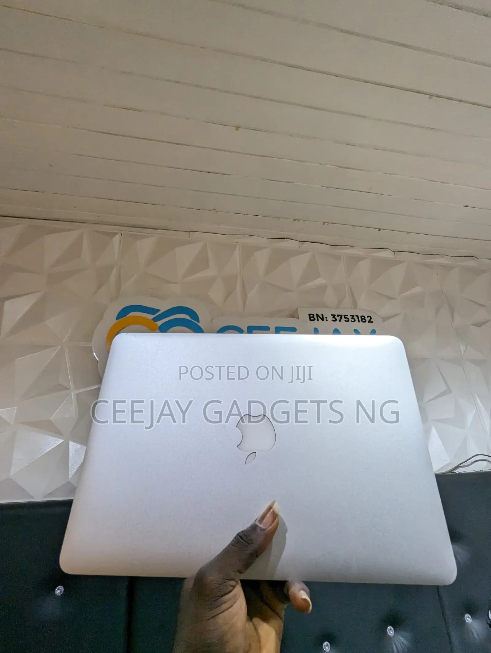 Laptop Apple MacBook Air 2017 8GB Intel Core I5 SSD 128GB