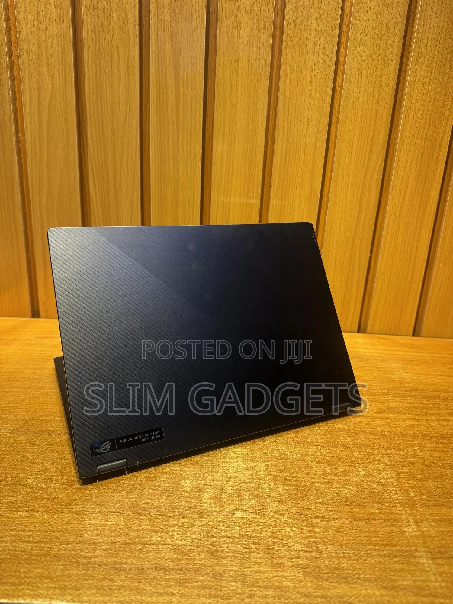 Laptop Asus ROG Flow X13 16GB AMD Ryzen 9 SSD 1T