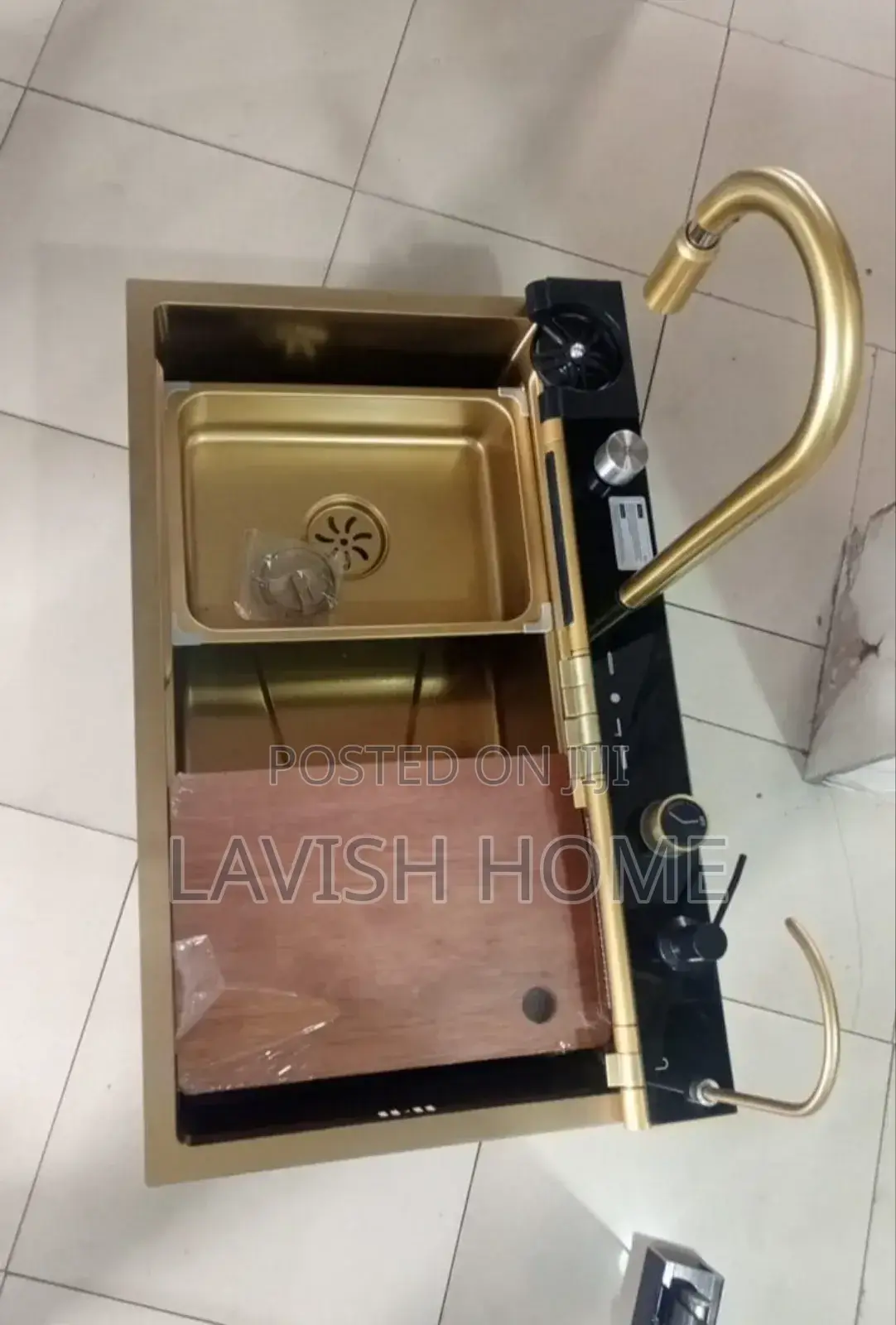 Piano Kitchen Sink Set Gold