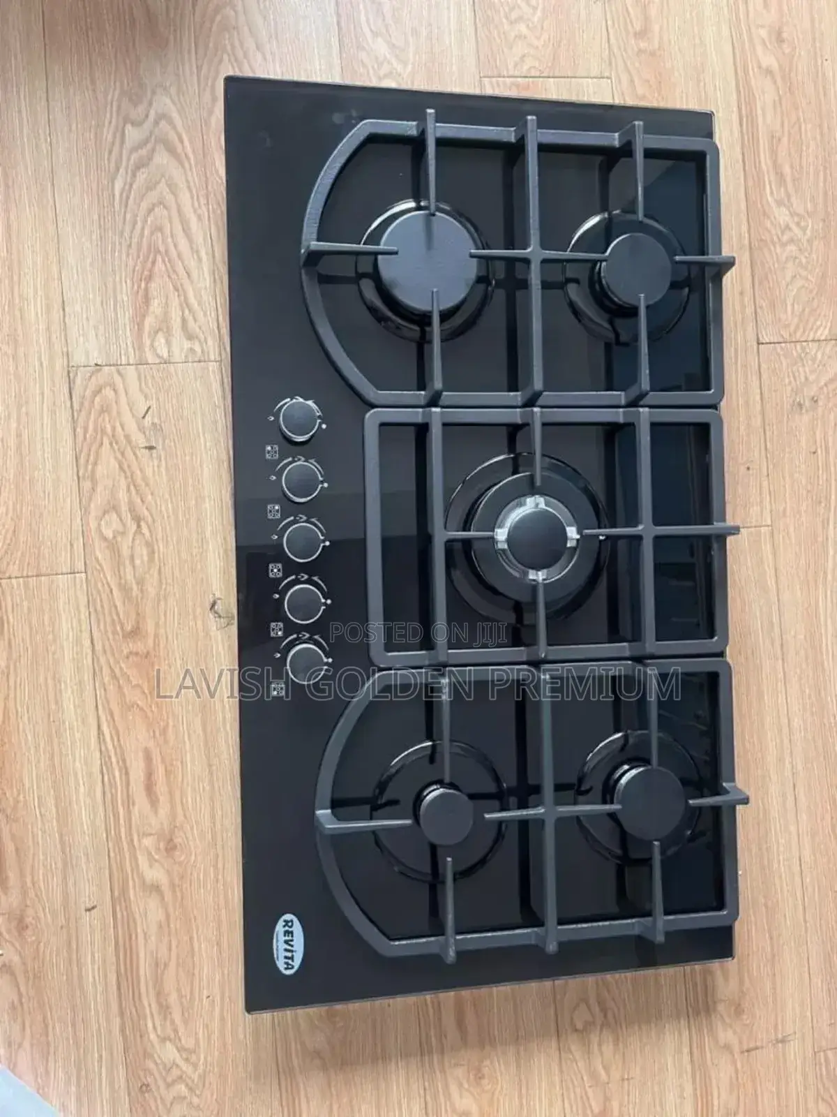 Gas Cooker With 5 Burners