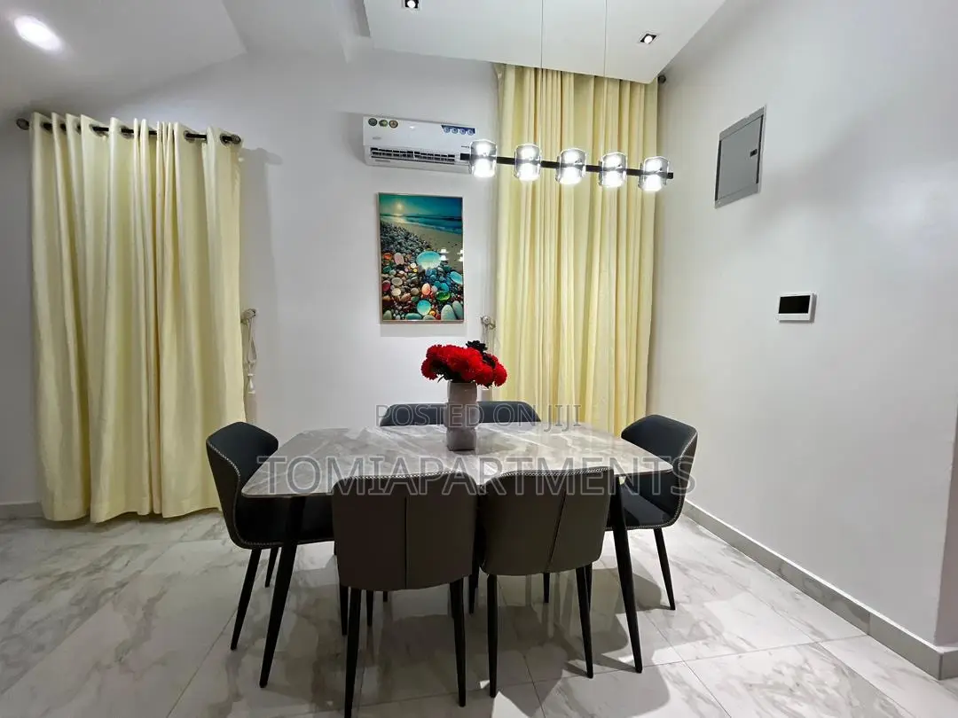5 Bedroom Detached Self Compound Duplex Shortlet Apartment in Lekki