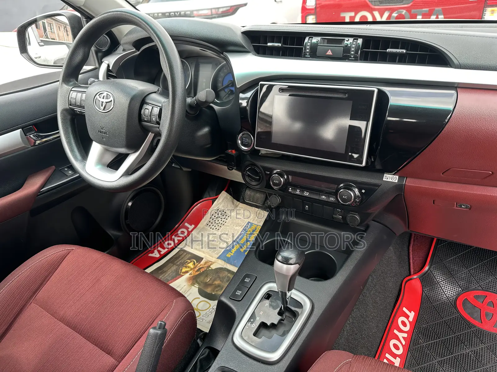 Toyota Hilux SR5 4x4 2019 Black