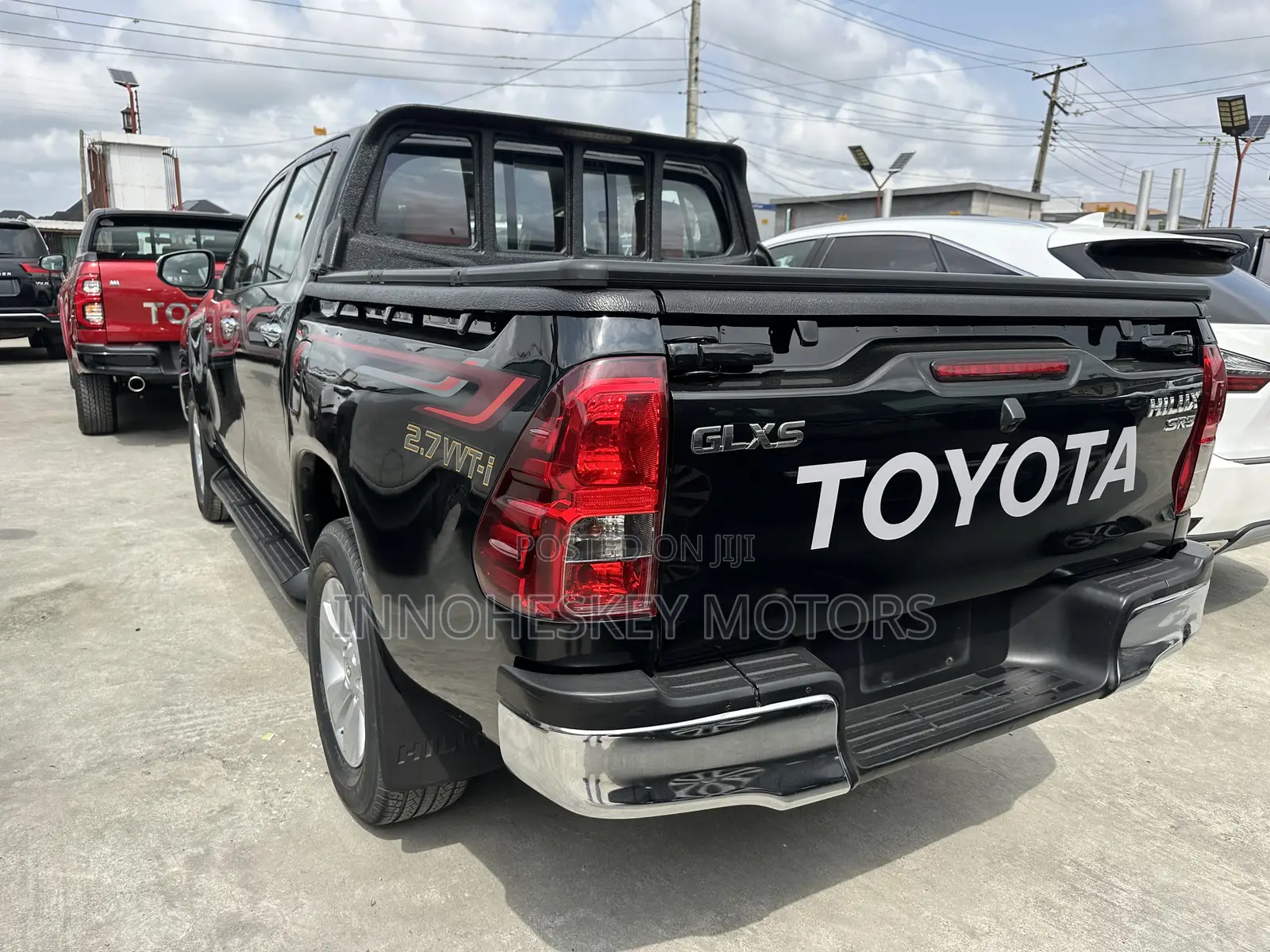 Toyota Hilux SR5 4x4 2019 Black