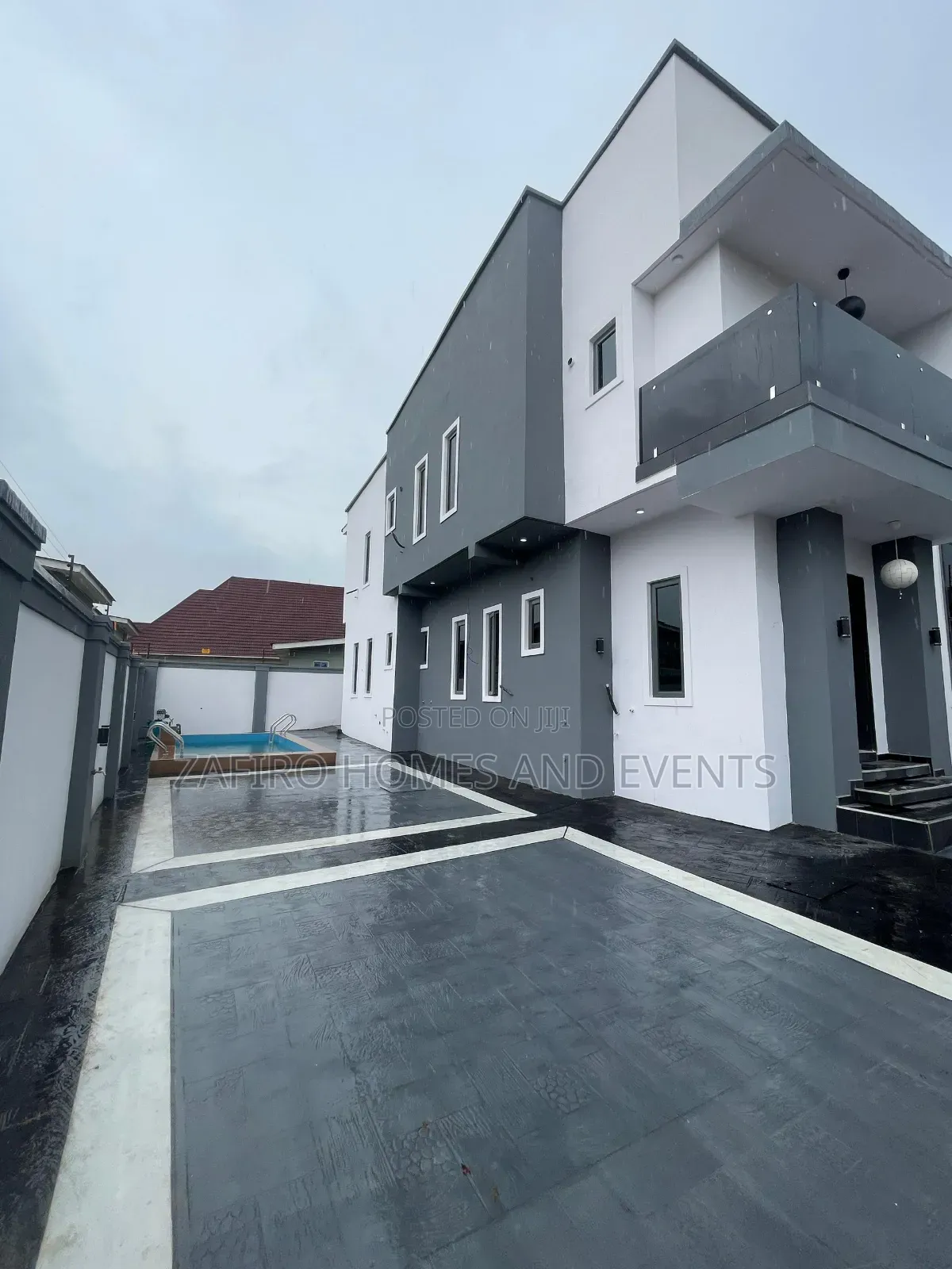 5bdrm Duplex in Brown Gate, Oluyole for sale
