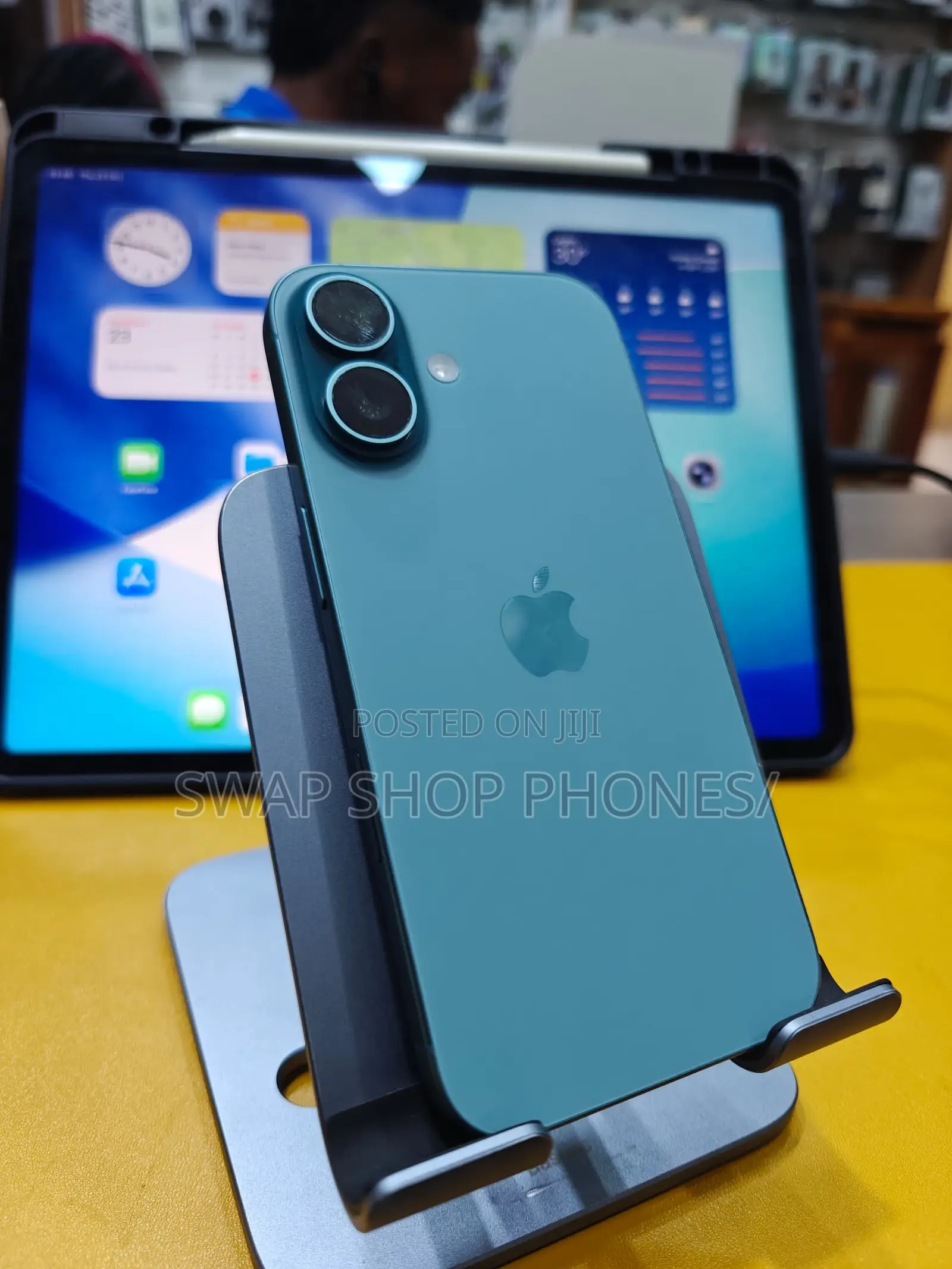 Apple iPhone 16 128 GB Green