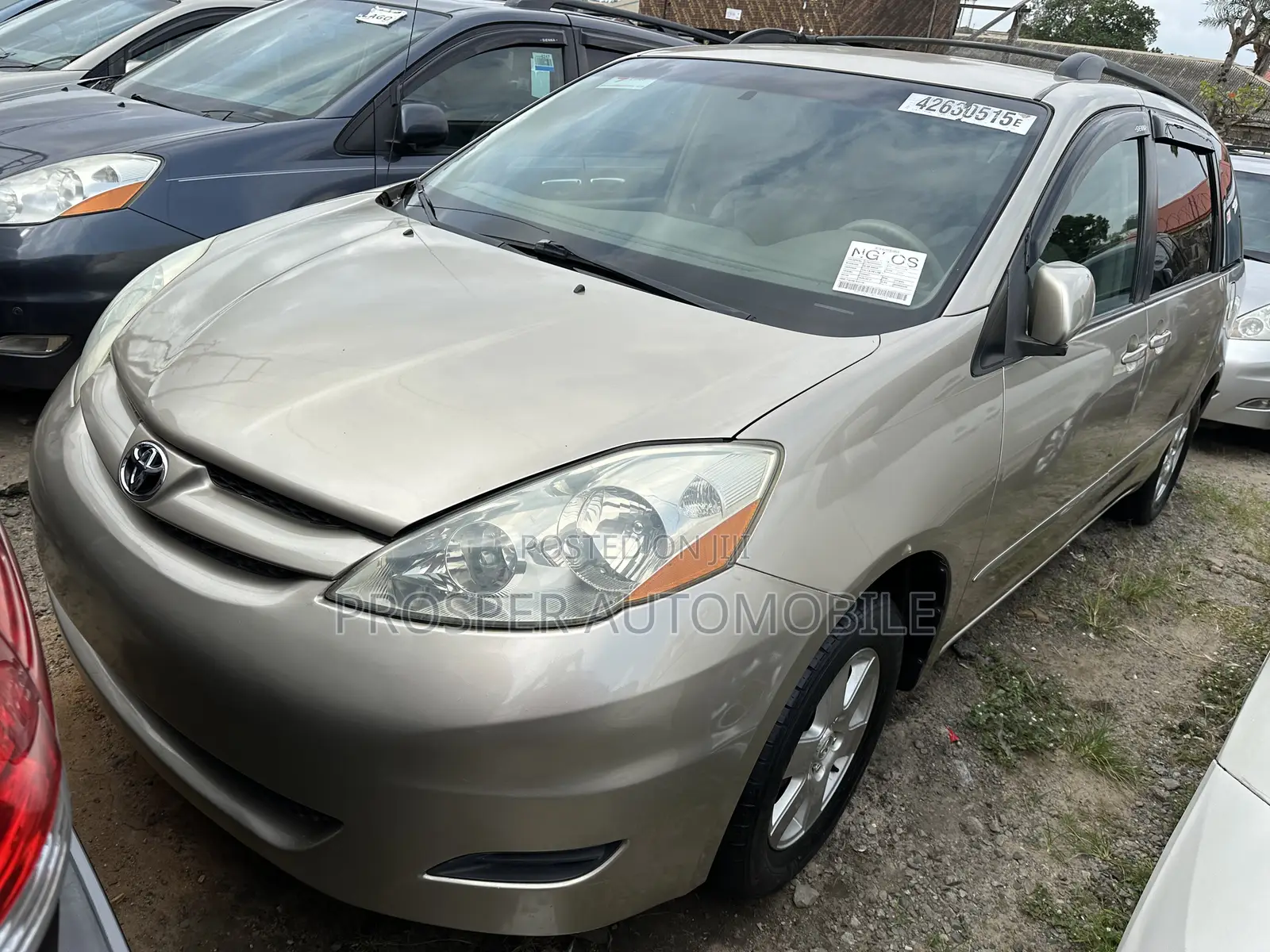 Toyota Sienna LE FWD 2006 Gold