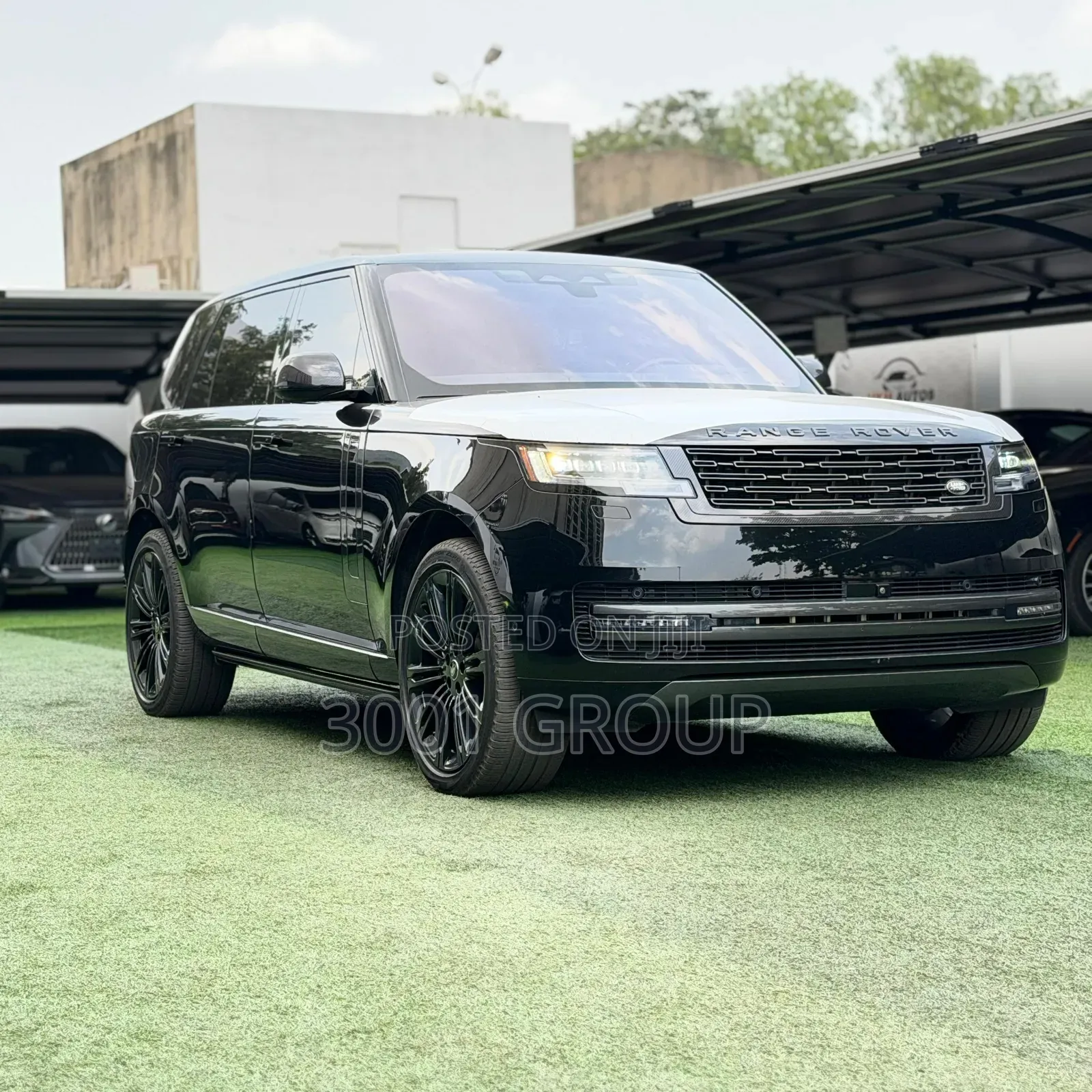 Land Rover Range Rover Vogue 2023 Black