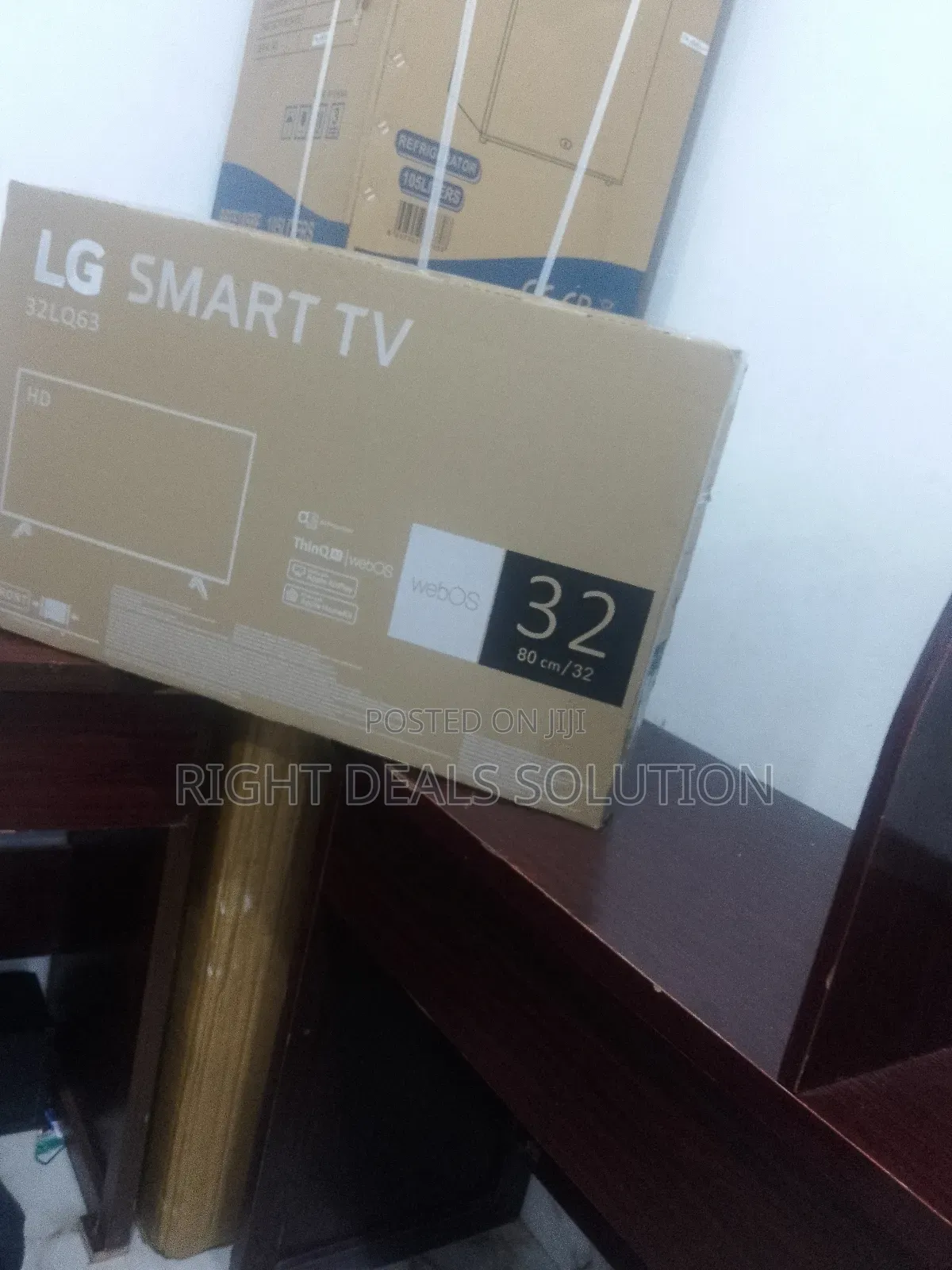 Lg 32" Portable Power: Smart Tv for Modern Homes
