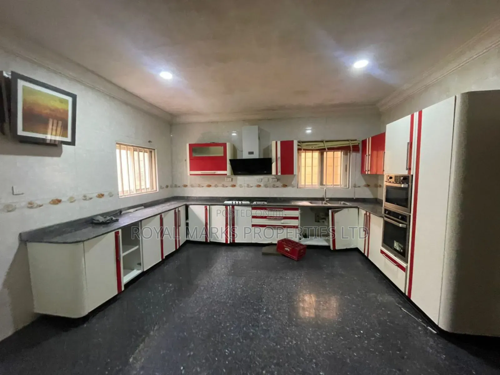 5bdrm Duplex in Kado for sale