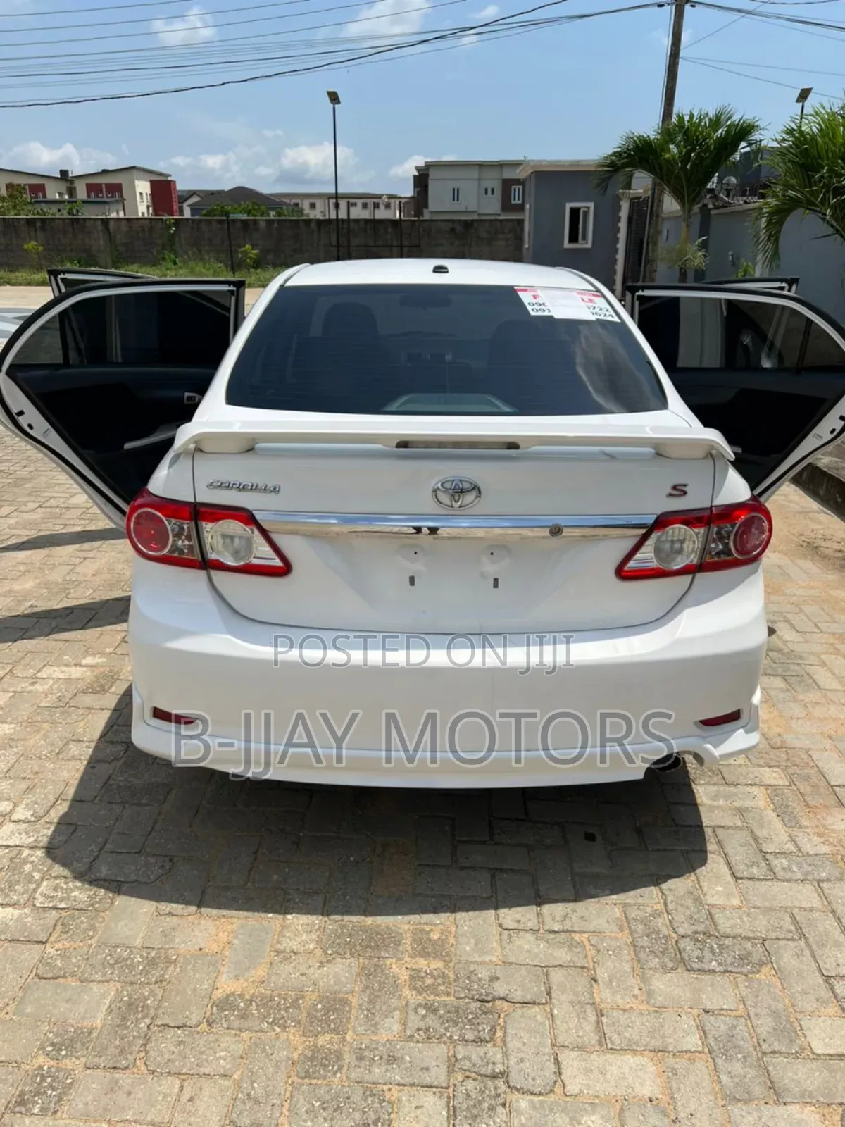 Toyota Corolla S 4dr Sedan (1.8L 4cyl 4A) 2011 White