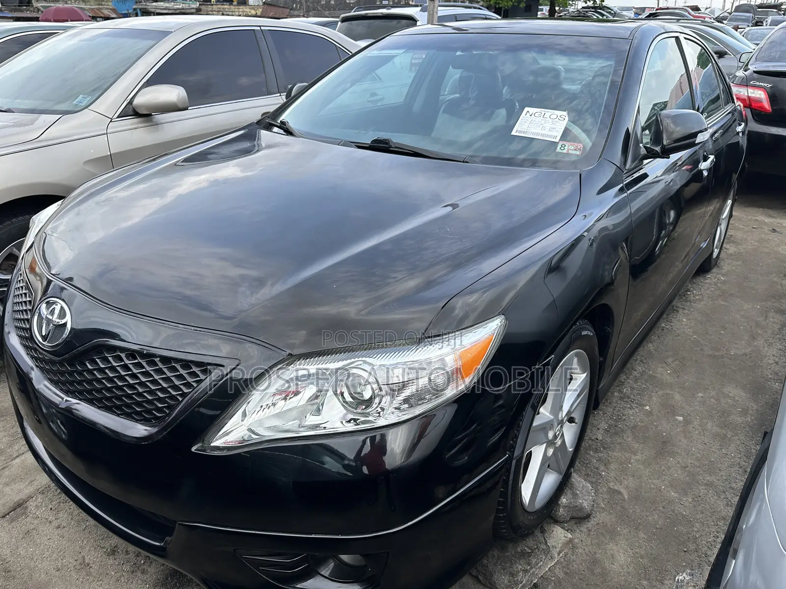Toyota Camry SE 4dr Sedan (2.5L 4cyl 6A) 2011 Black