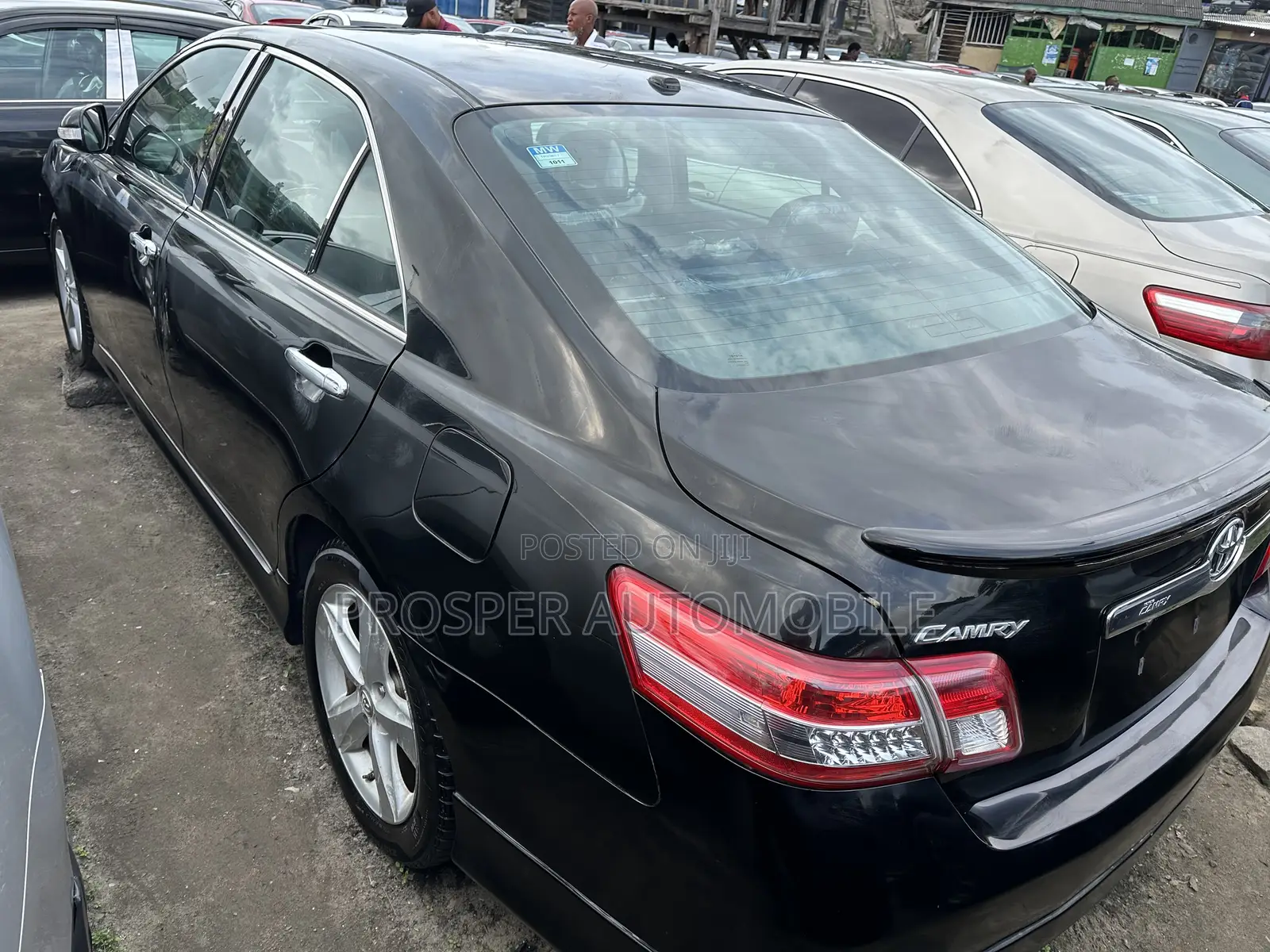 Toyota Camry SE 4dr Sedan (2.5L 4cyl 6A) 2011 Black