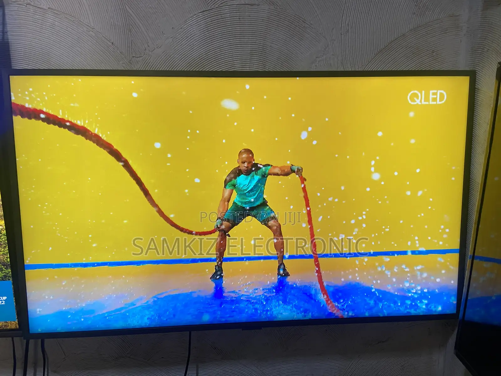 Experience the Best in Picture Quality With Samsung 43q60t